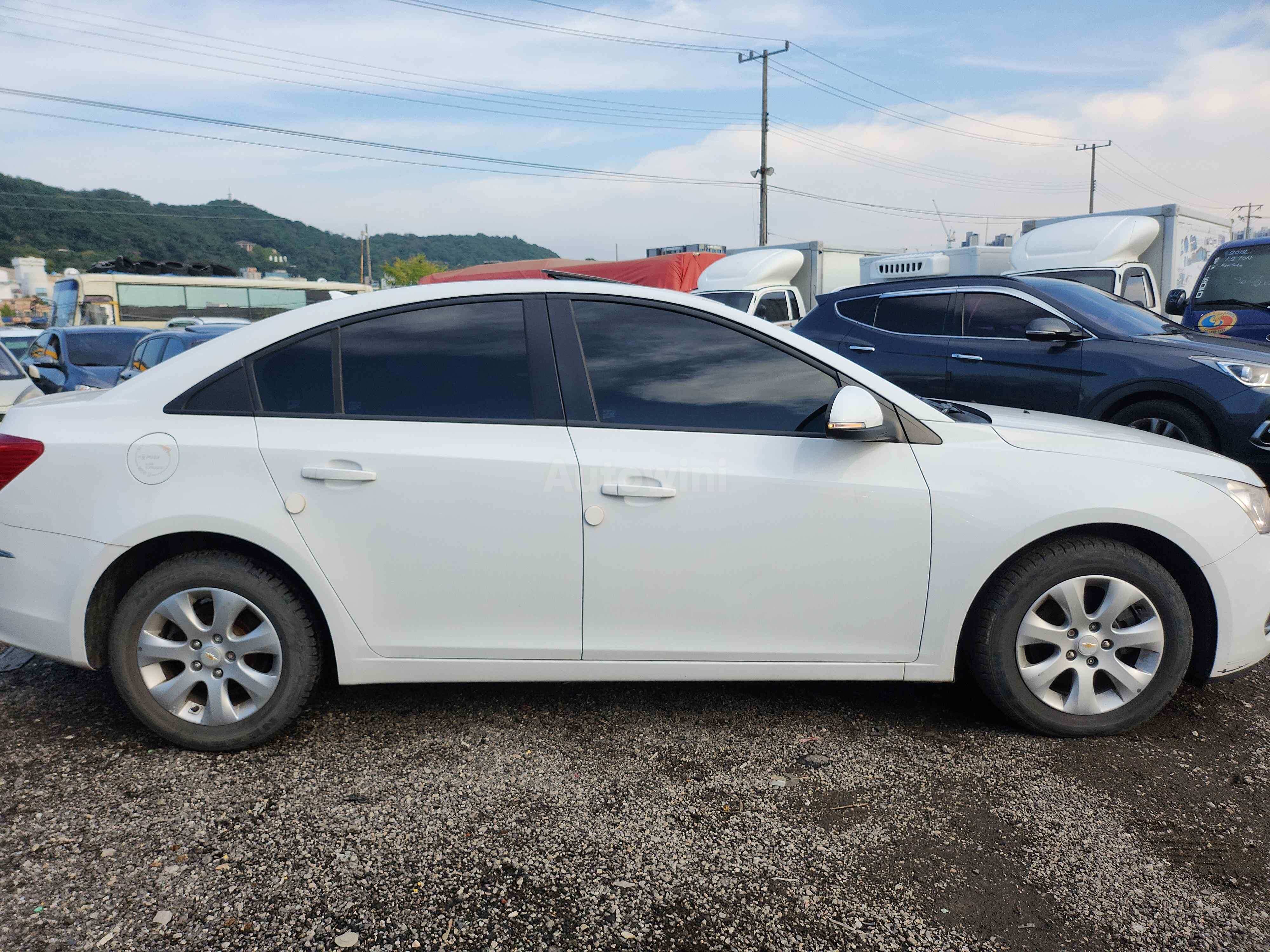 2015 CHEVROLET CRUZE VIN: KLAJA69YDFK027510