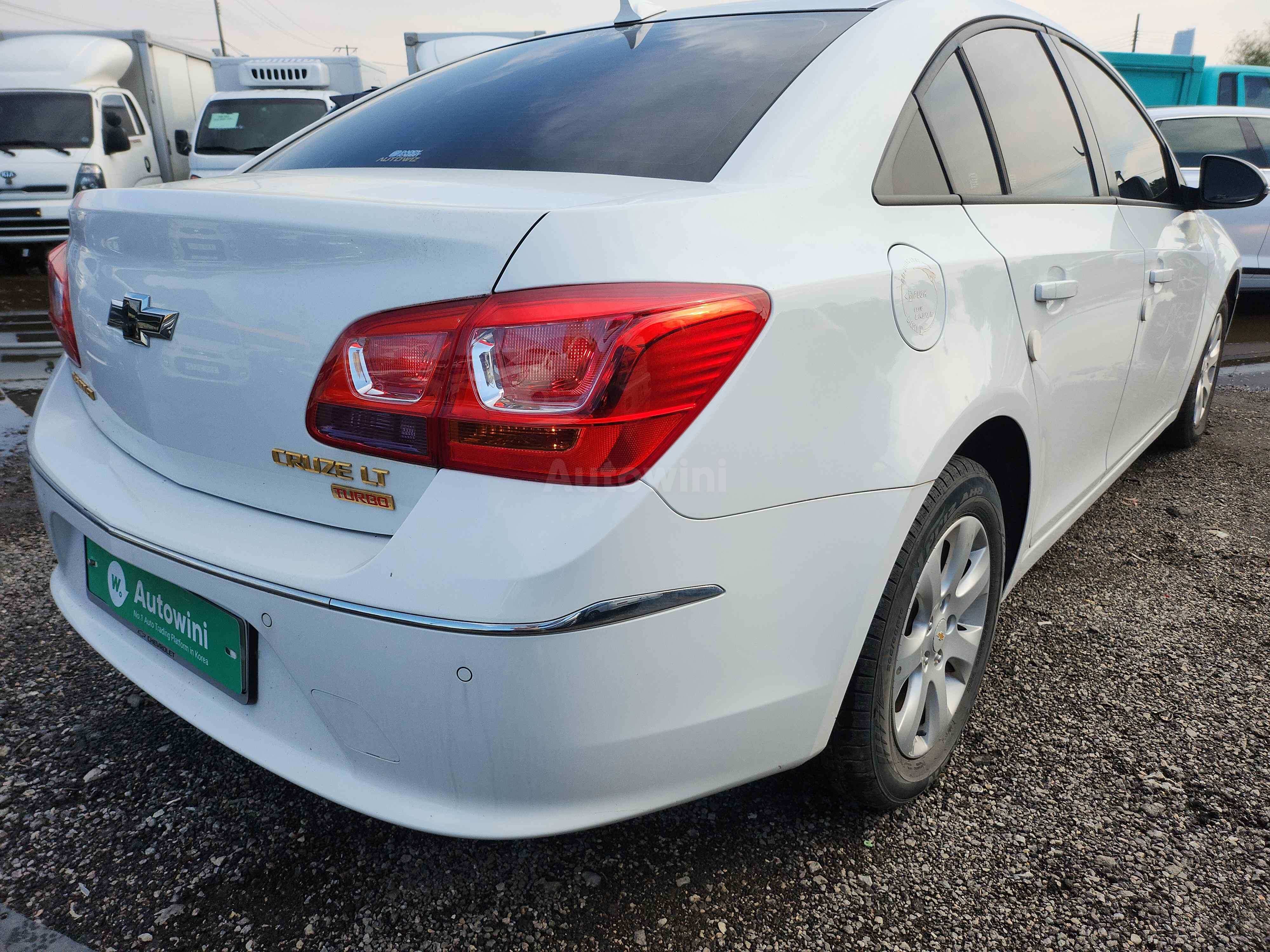 2015 CHEVROLET CRUZE VIN: KLAJA69YDFK027510