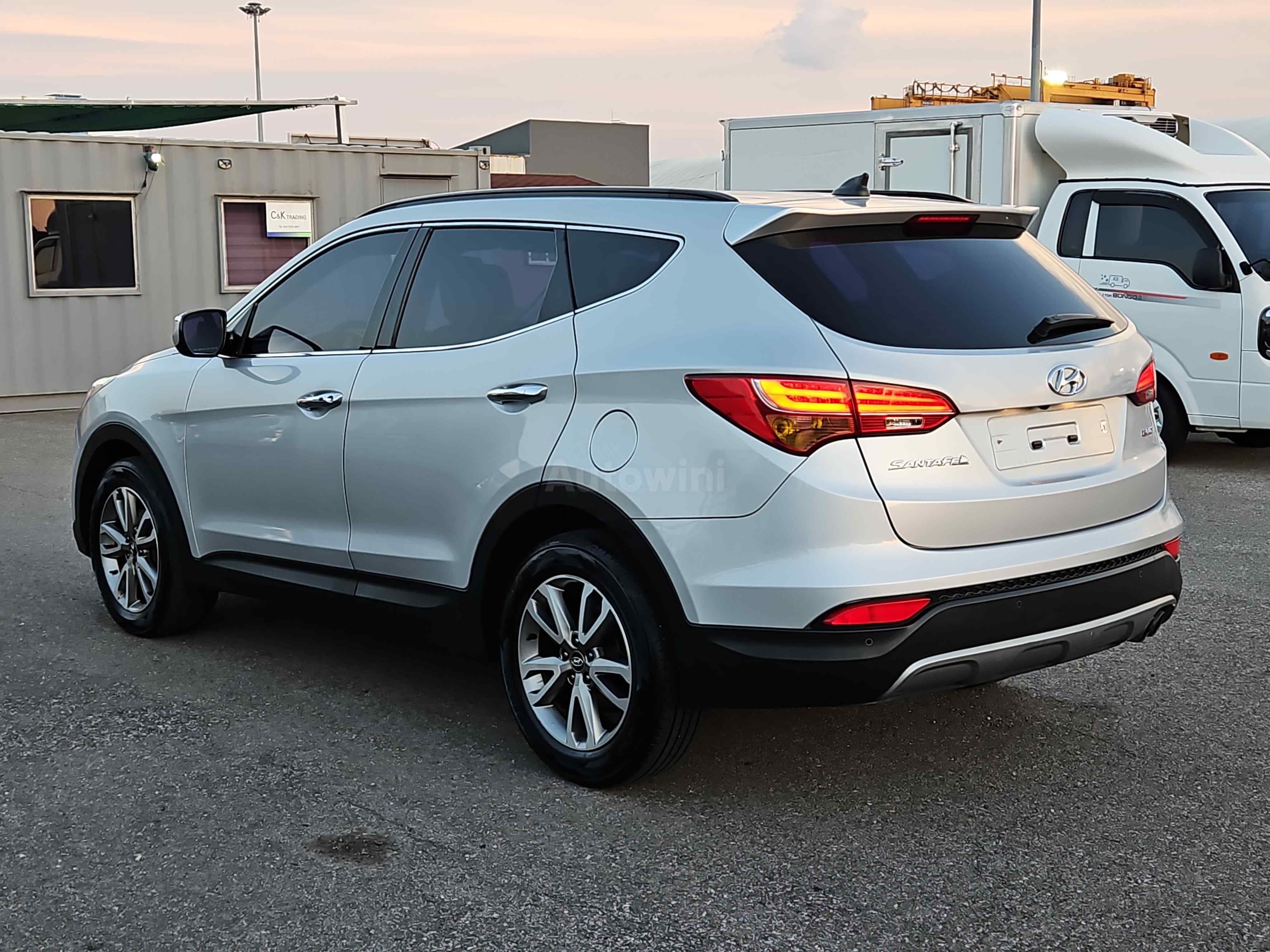 2013 HYUNDAI SANTAFE VIN: KMHSW81UBDU110279