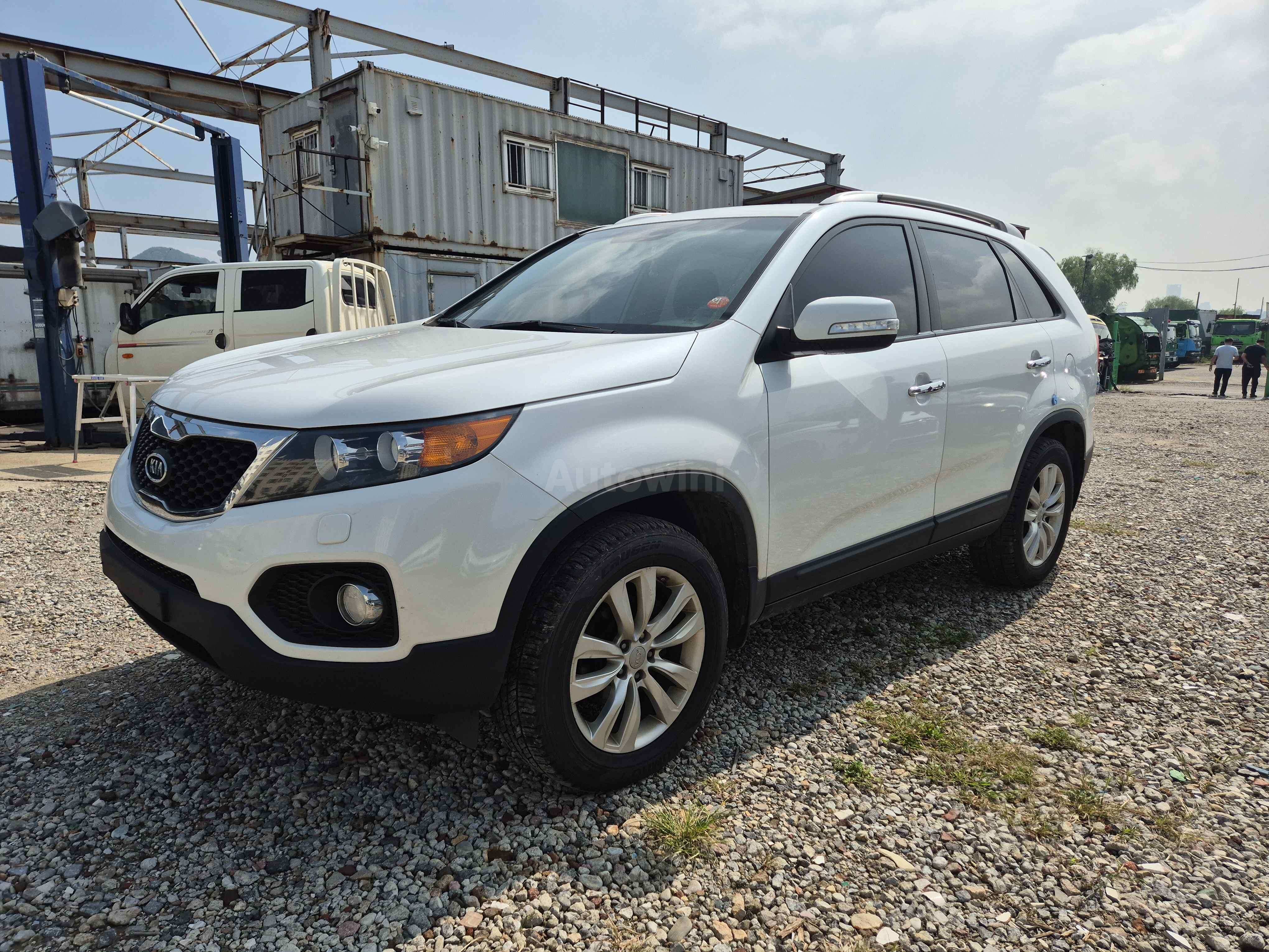 2012 KIA SORENTO VIN: KNAKU815BCA316835