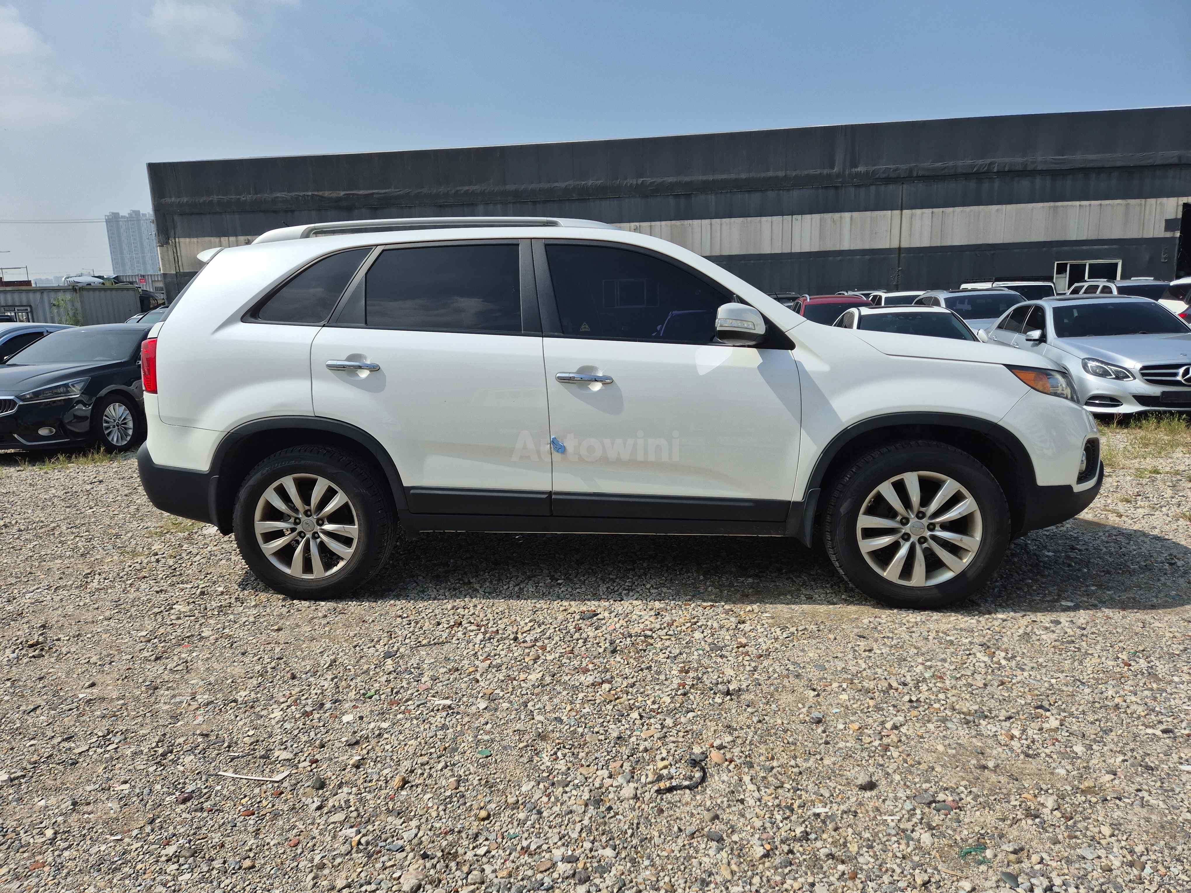 2012 KIA SORENTO VIN: KNAKU815BCA316835