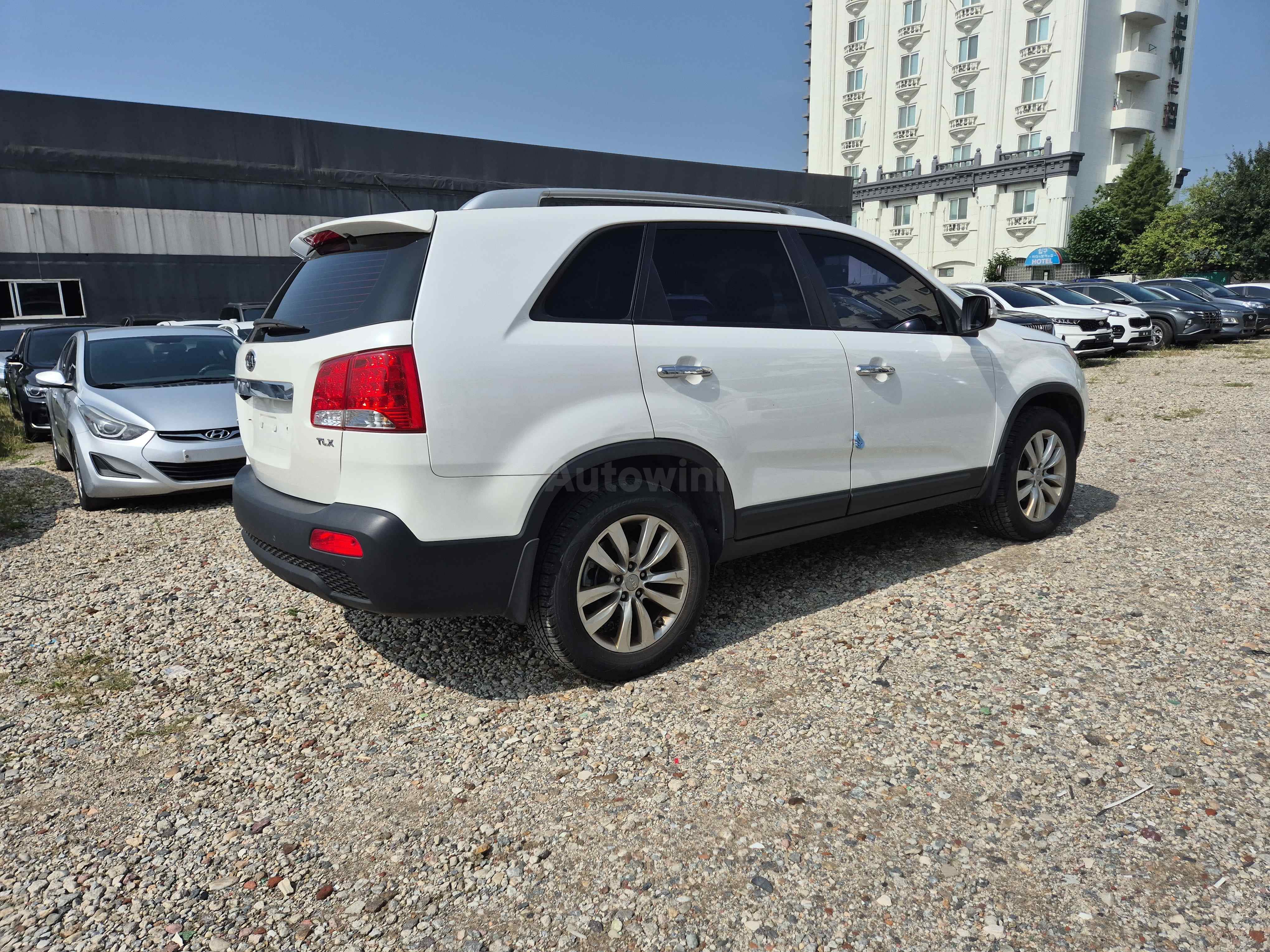 2012 KIA SORENTO VIN: KNAKU815BCA316835