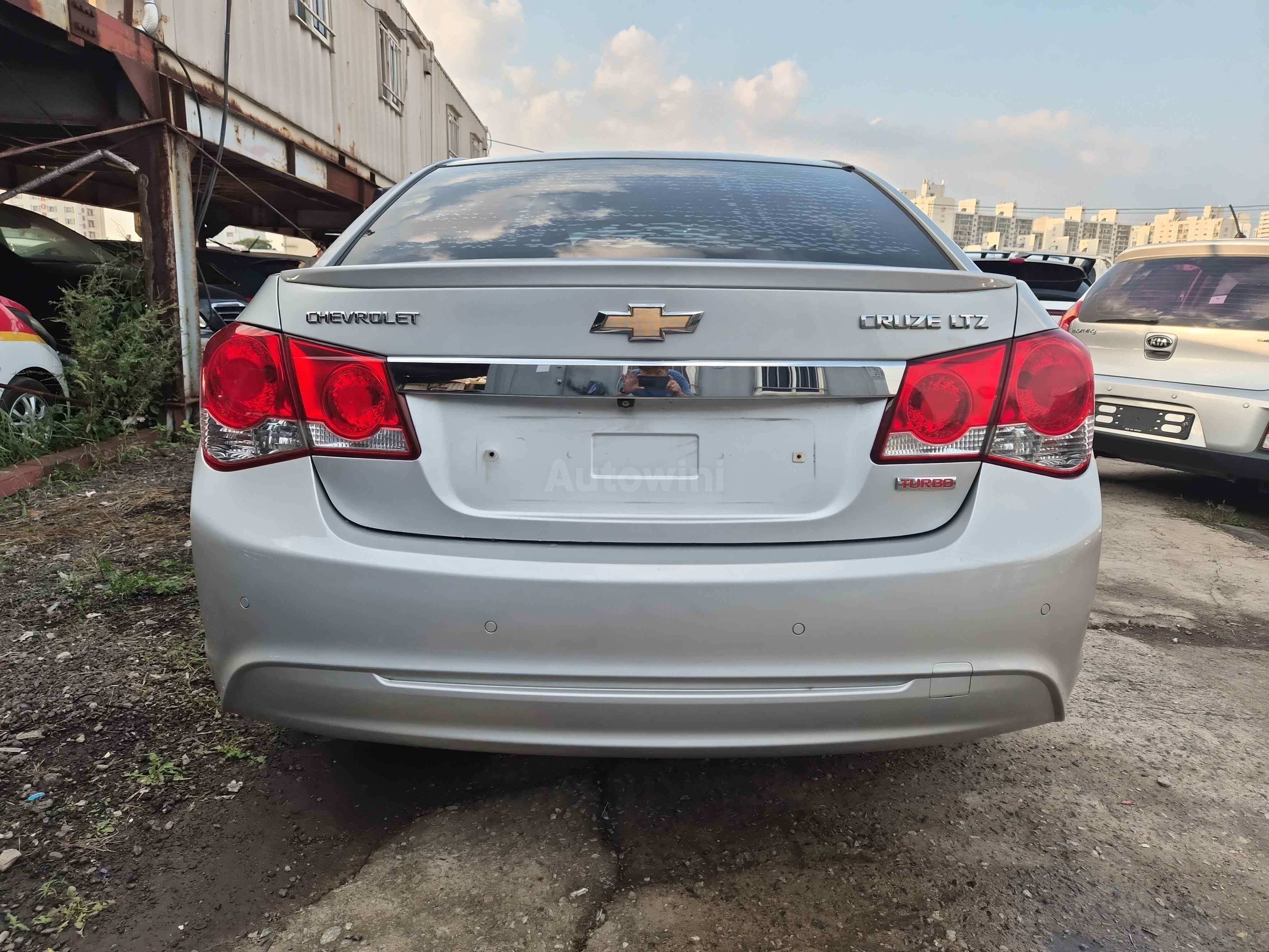 2014 CHEVROLET CRUZE VIN: KLAJA698DEK588563