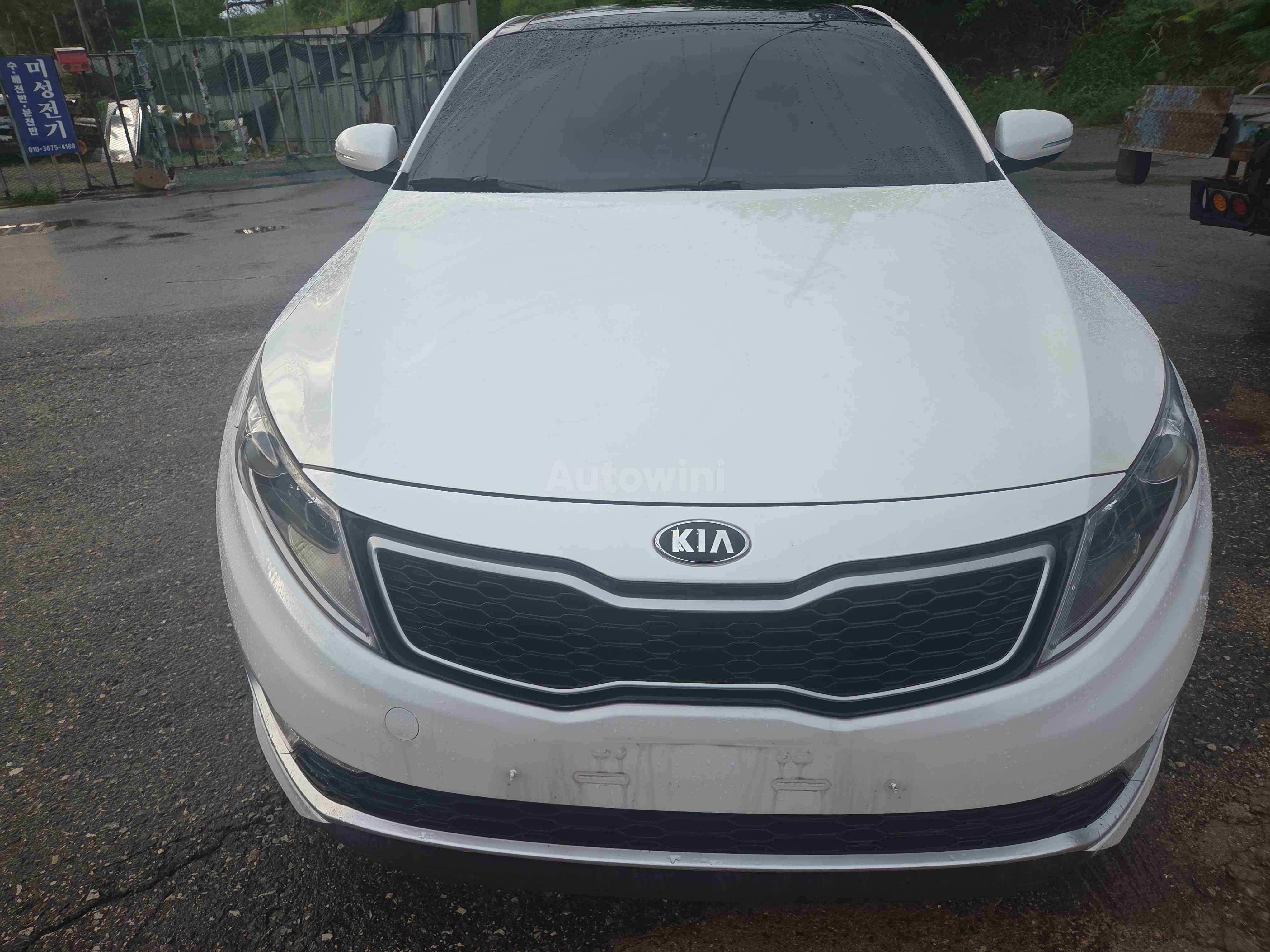 2013 KIA K5 VIN: KNAGN41CBDA036869