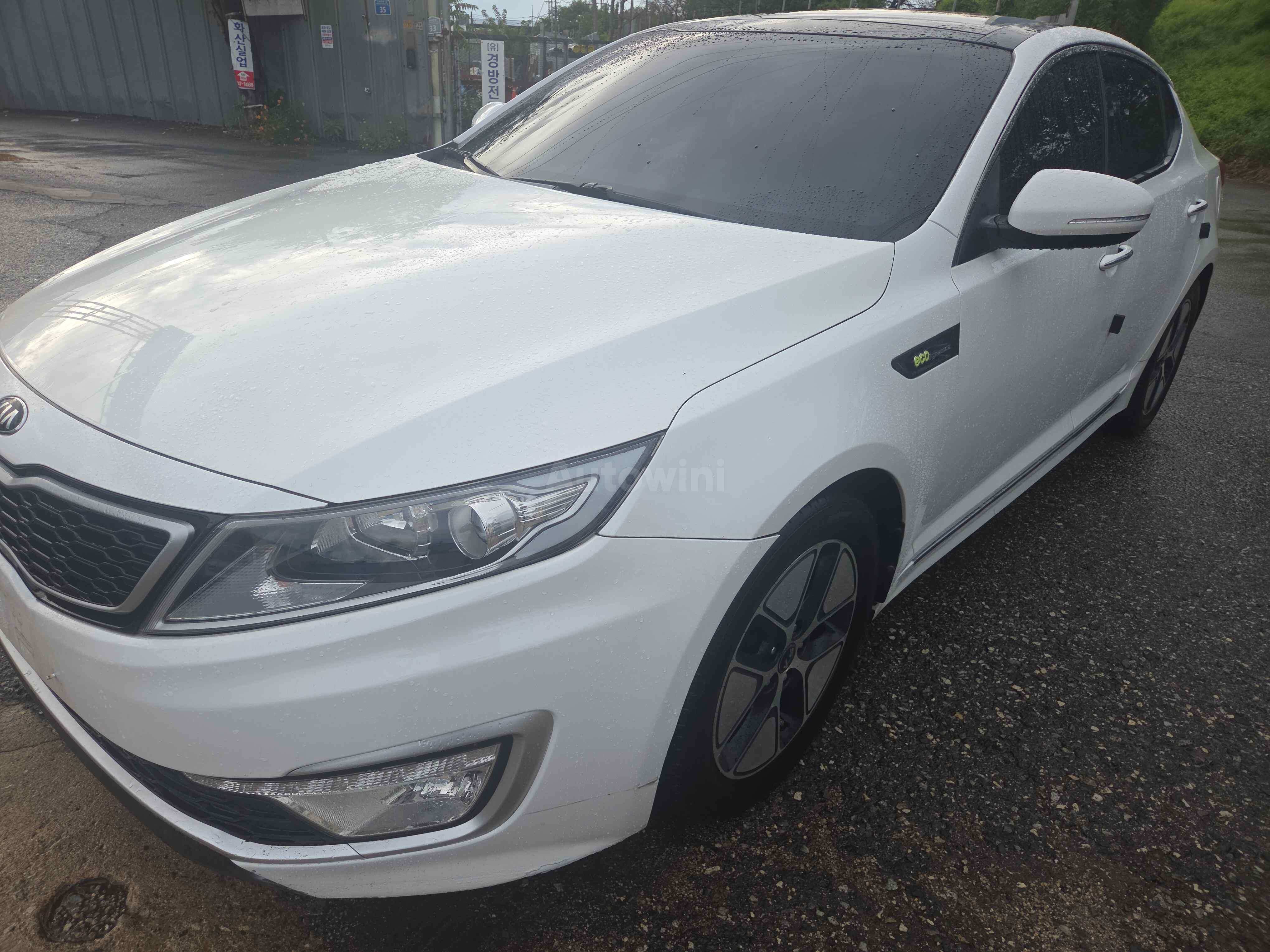 2013 KIA K5 VIN: KNAGN41CBDA036869