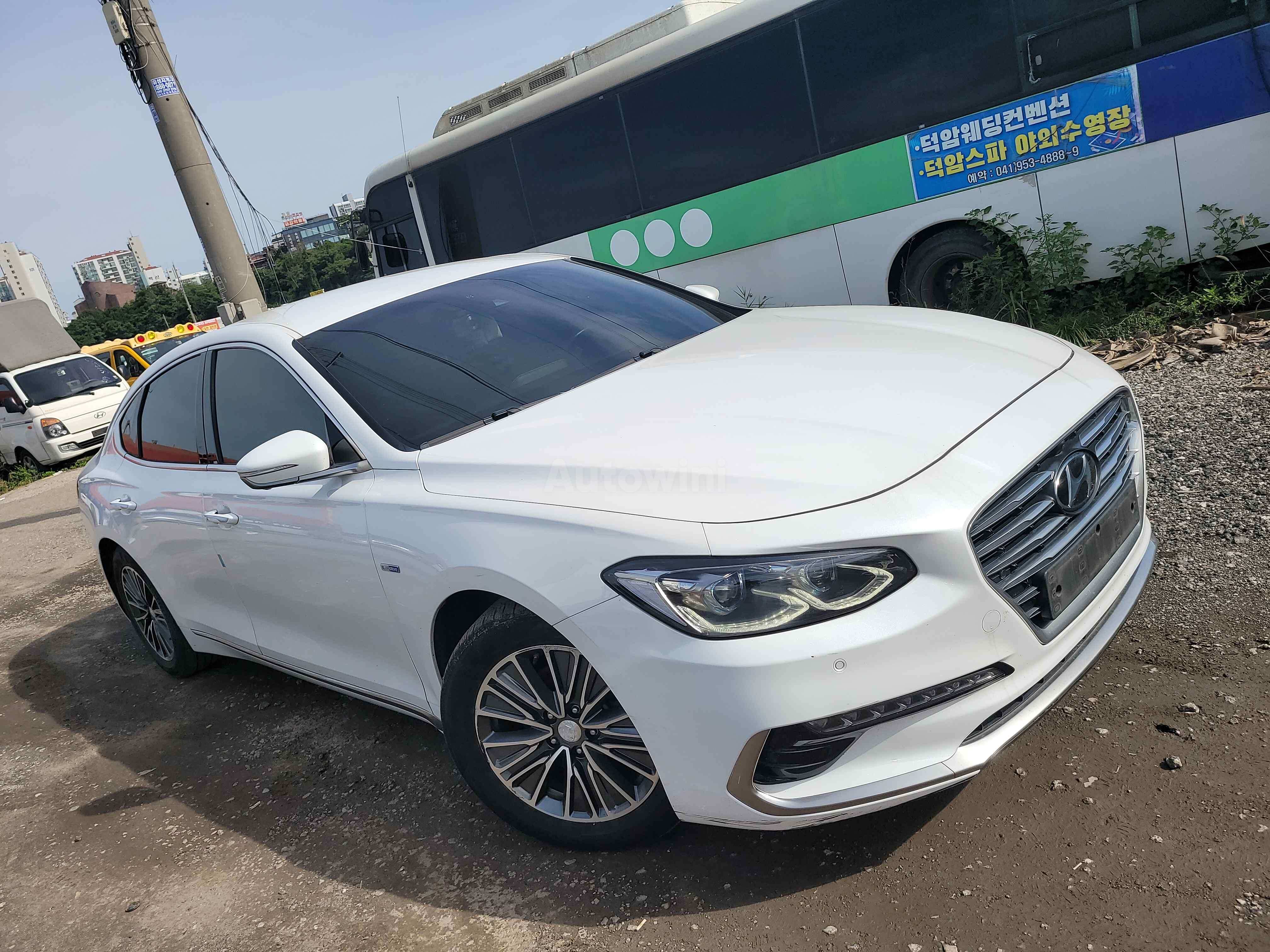 2019 HYUNDAI GRANDEUR VIN: KMHF2413BKA034429