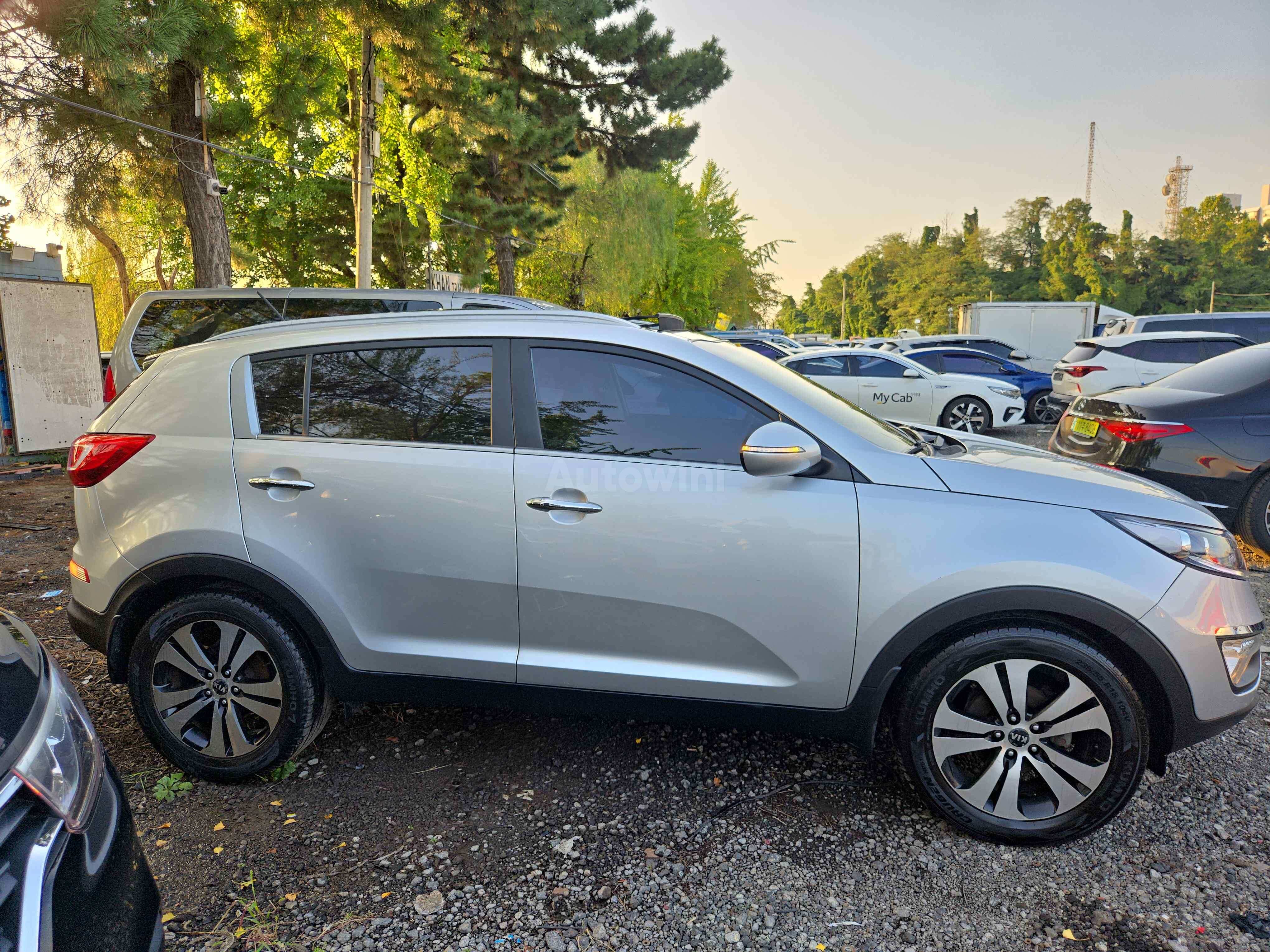 2011 KIA SPORTAGE VIN: KNAPC813BBK004961
