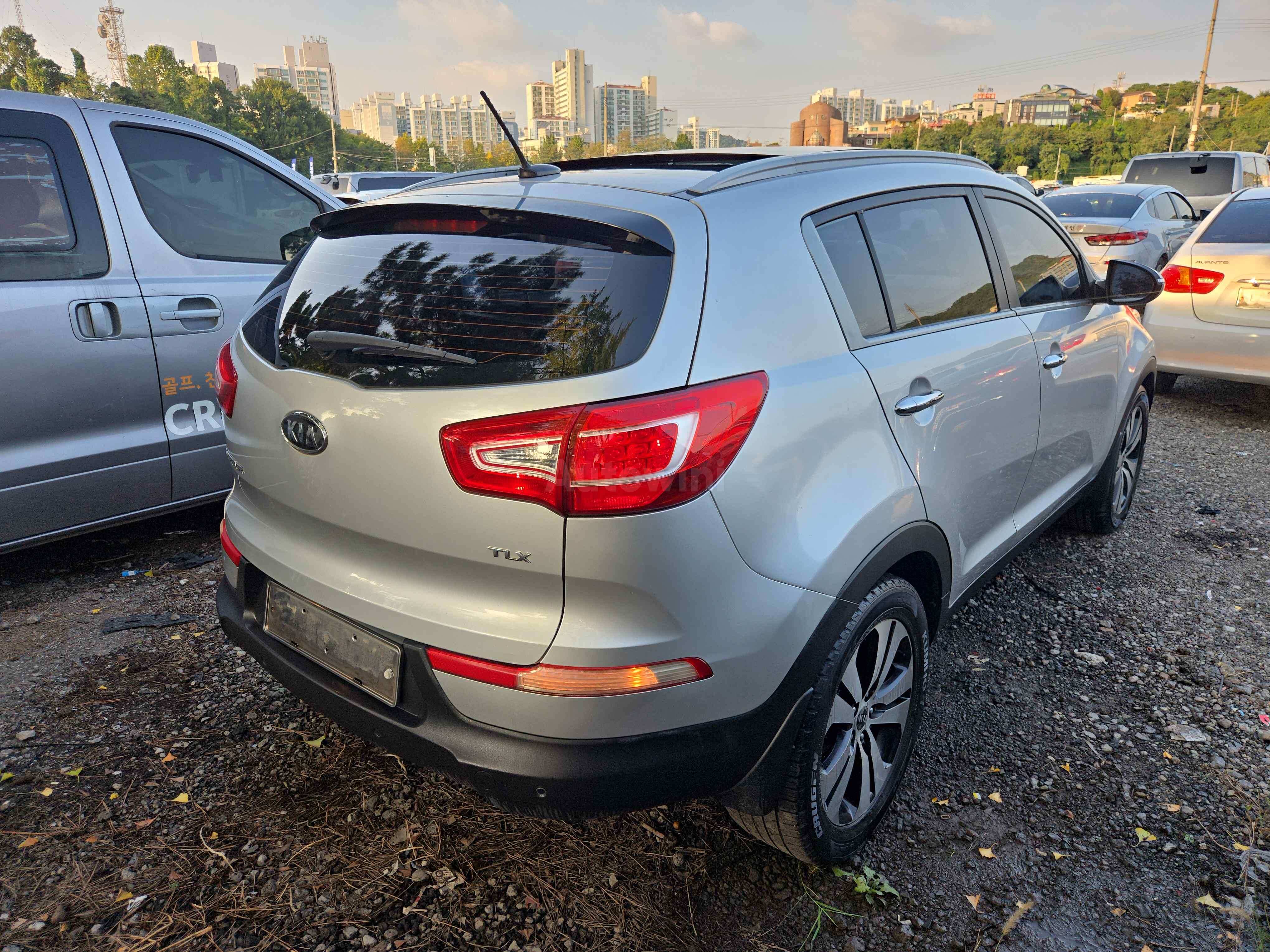 2011 KIA SPORTAGE VIN: KNAPC813BBK004961