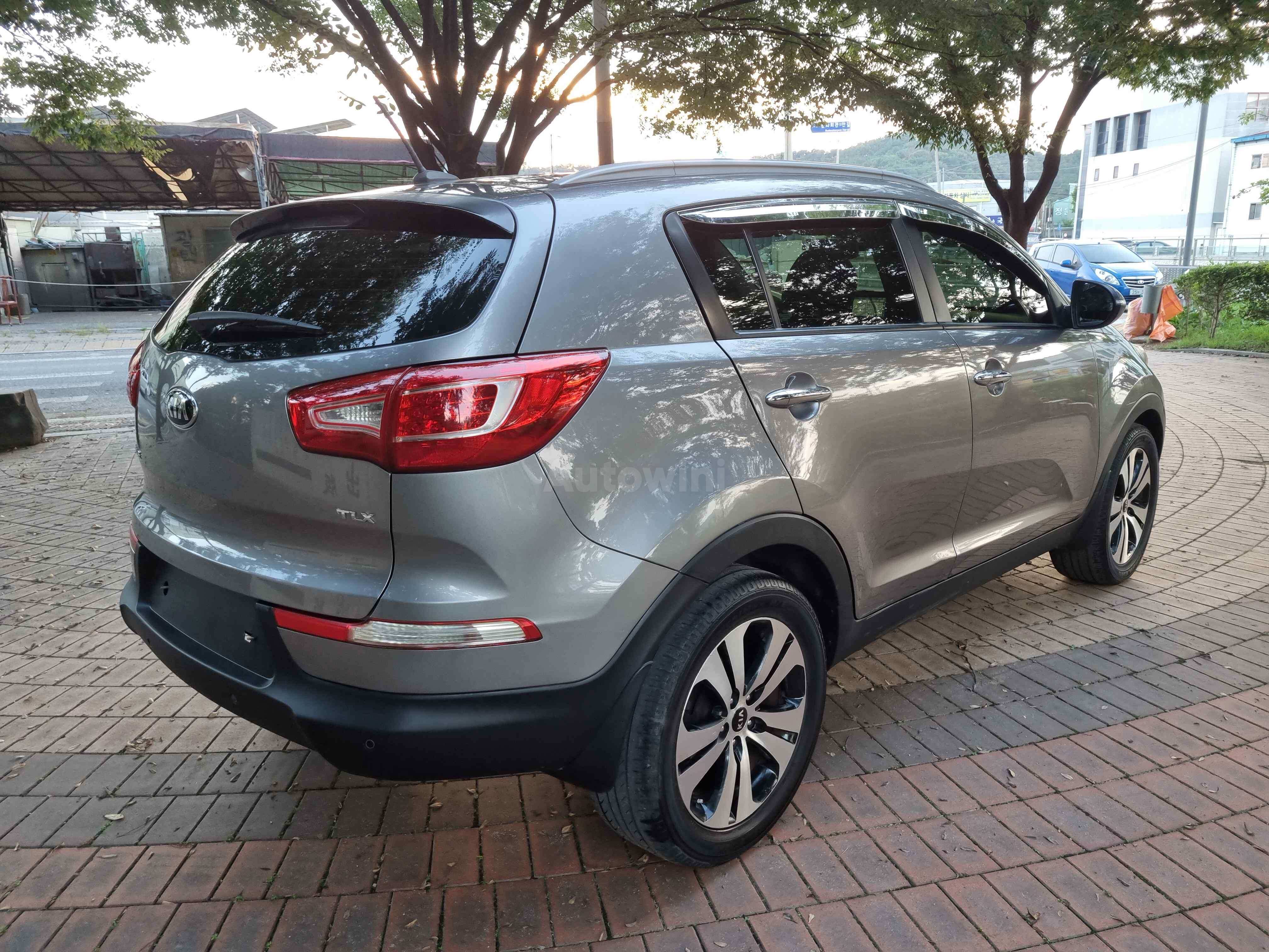 2013 KIA SPORTAGE VIN: KNAPC813BDK424800