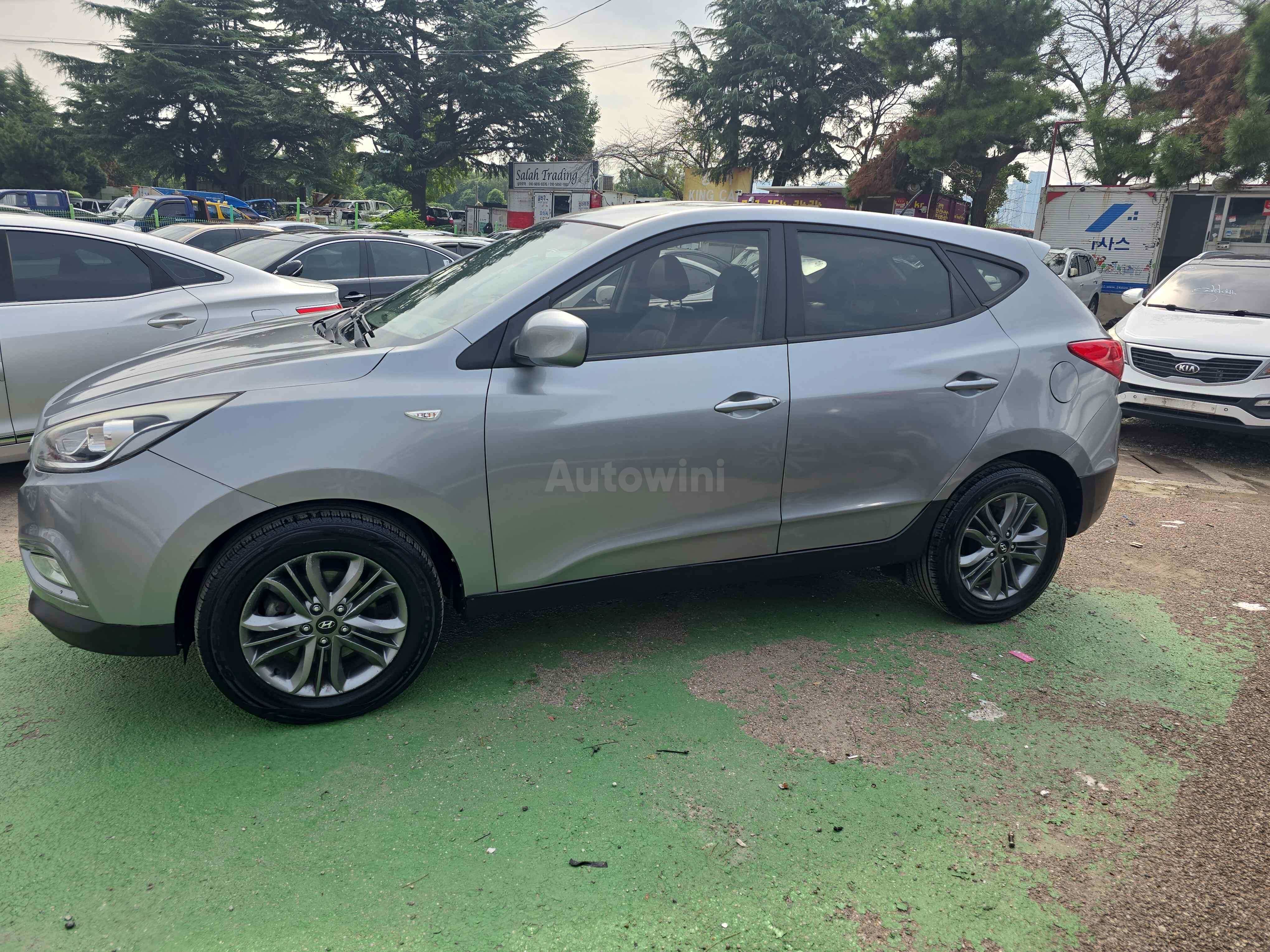 2014 HYUNDAI TUCSON VIN: KMHJT81VBEU842746