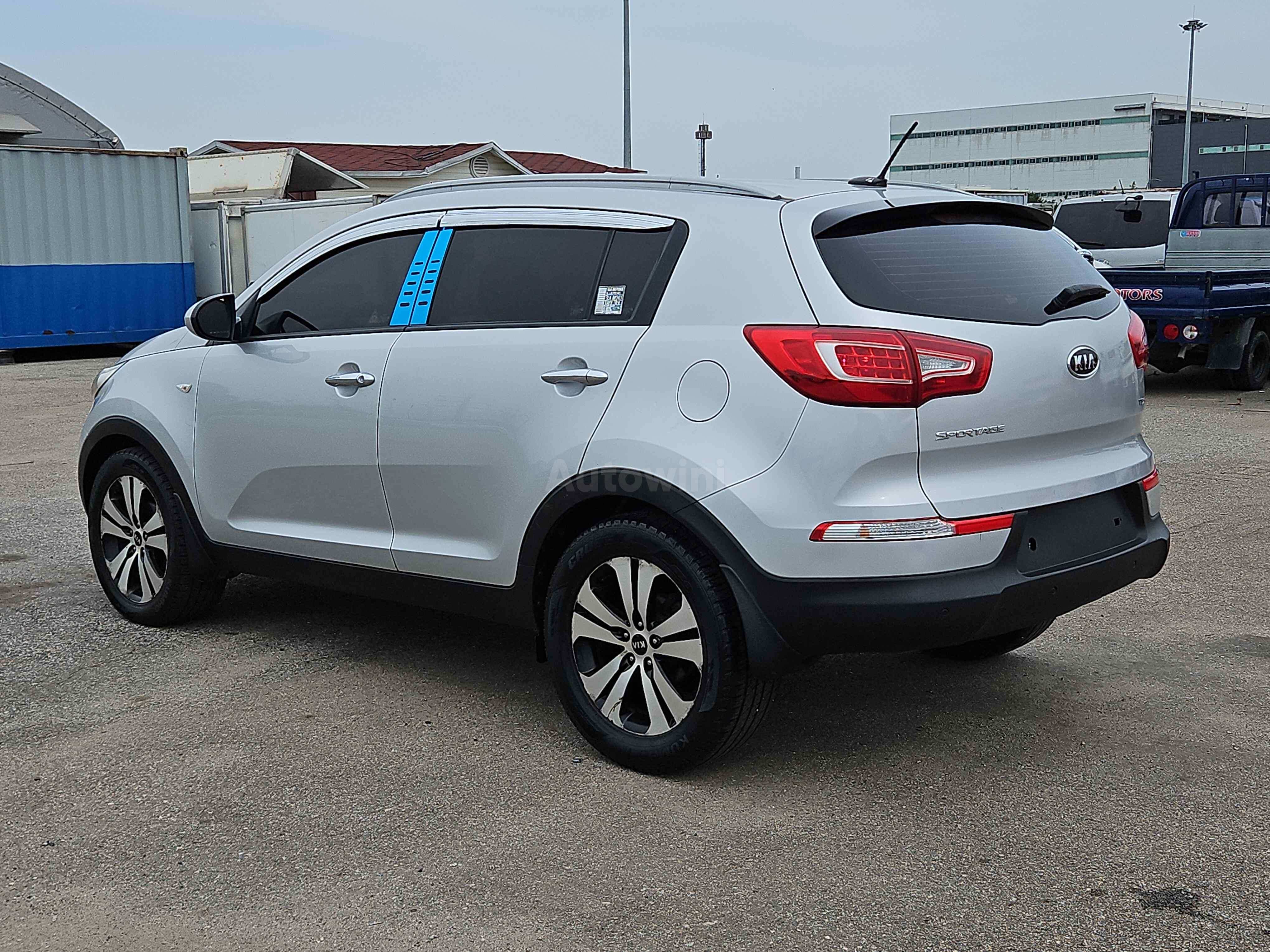 2011 KIA SPORTAGE VIN: KNAPB813BBK002411