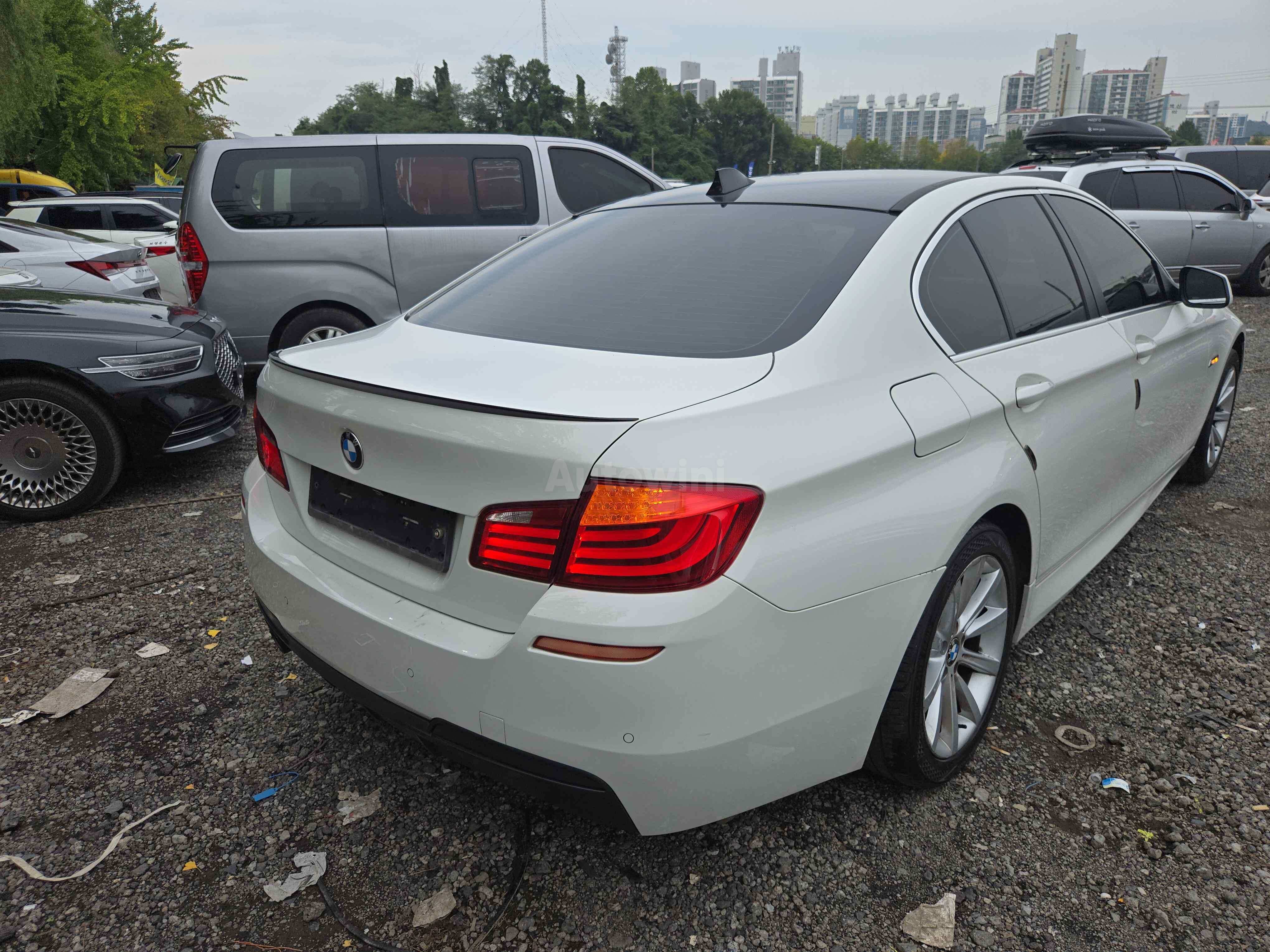 2012 BMW 5 SERIES VIN: WBAFW1100CDY46068
