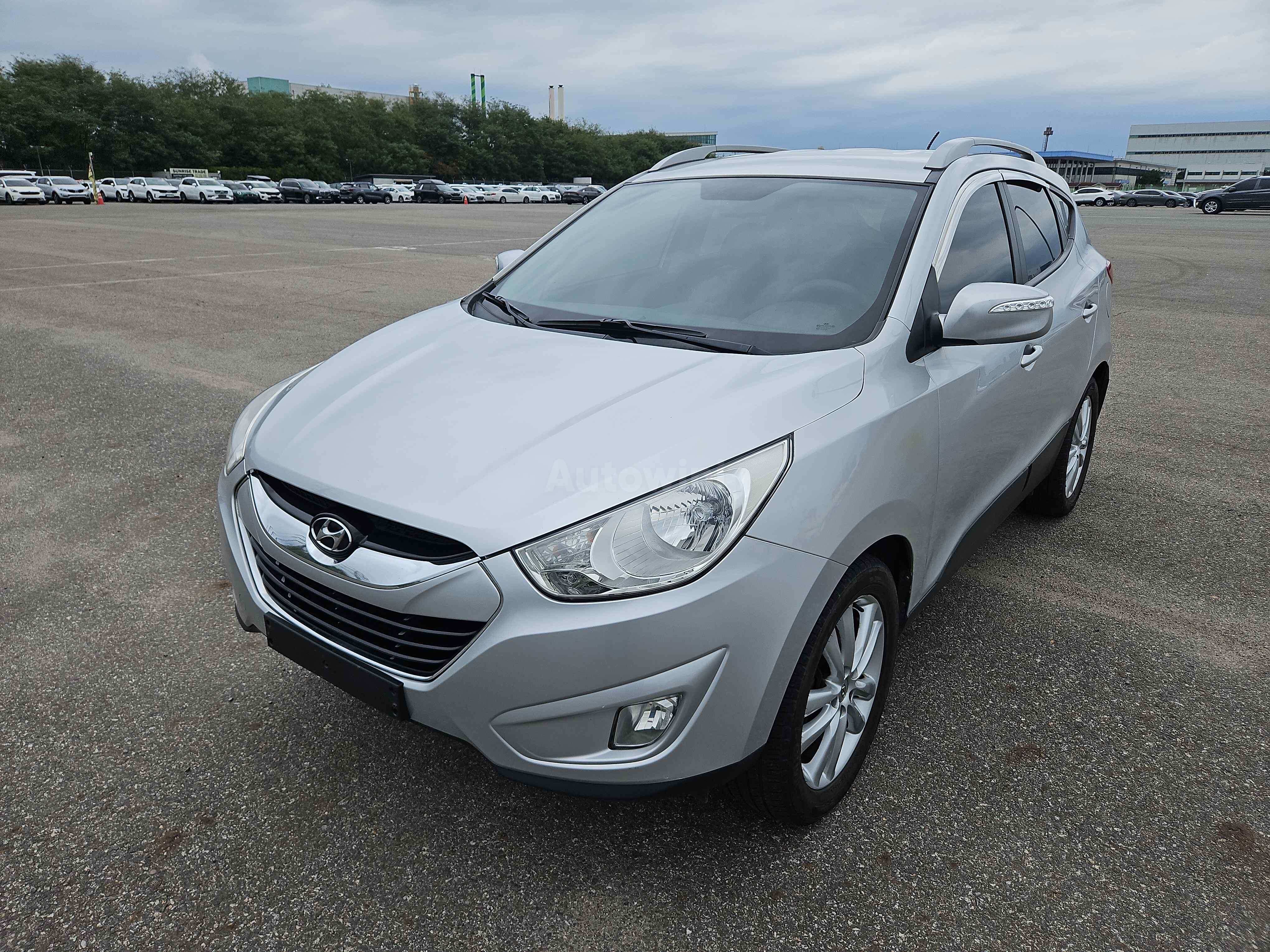 2010 HYUNDAI TUCSON VIN: KMHJU81VBAU006328