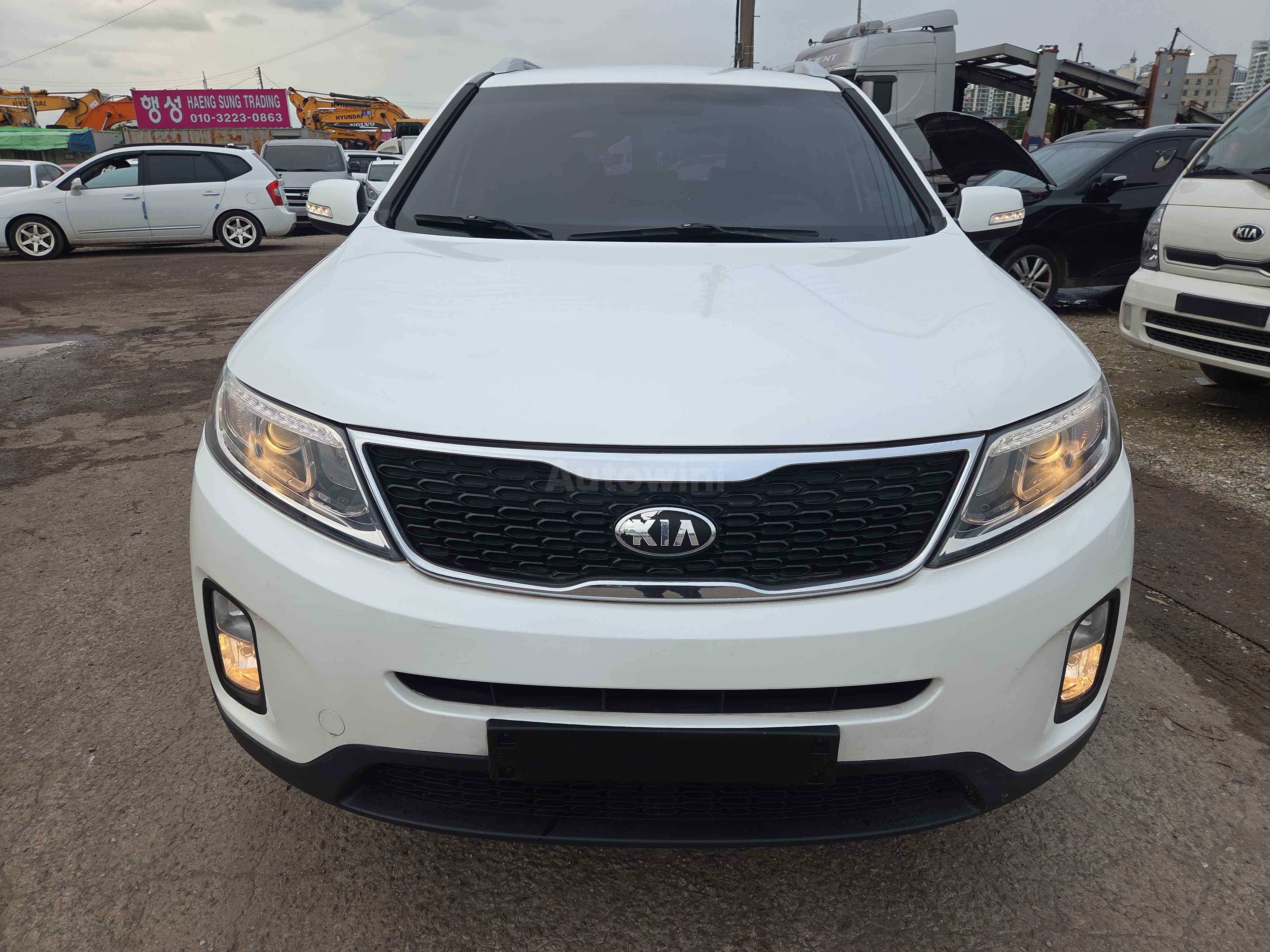 2013 KIA SORENTO VIN: KNAKX815BDA398067