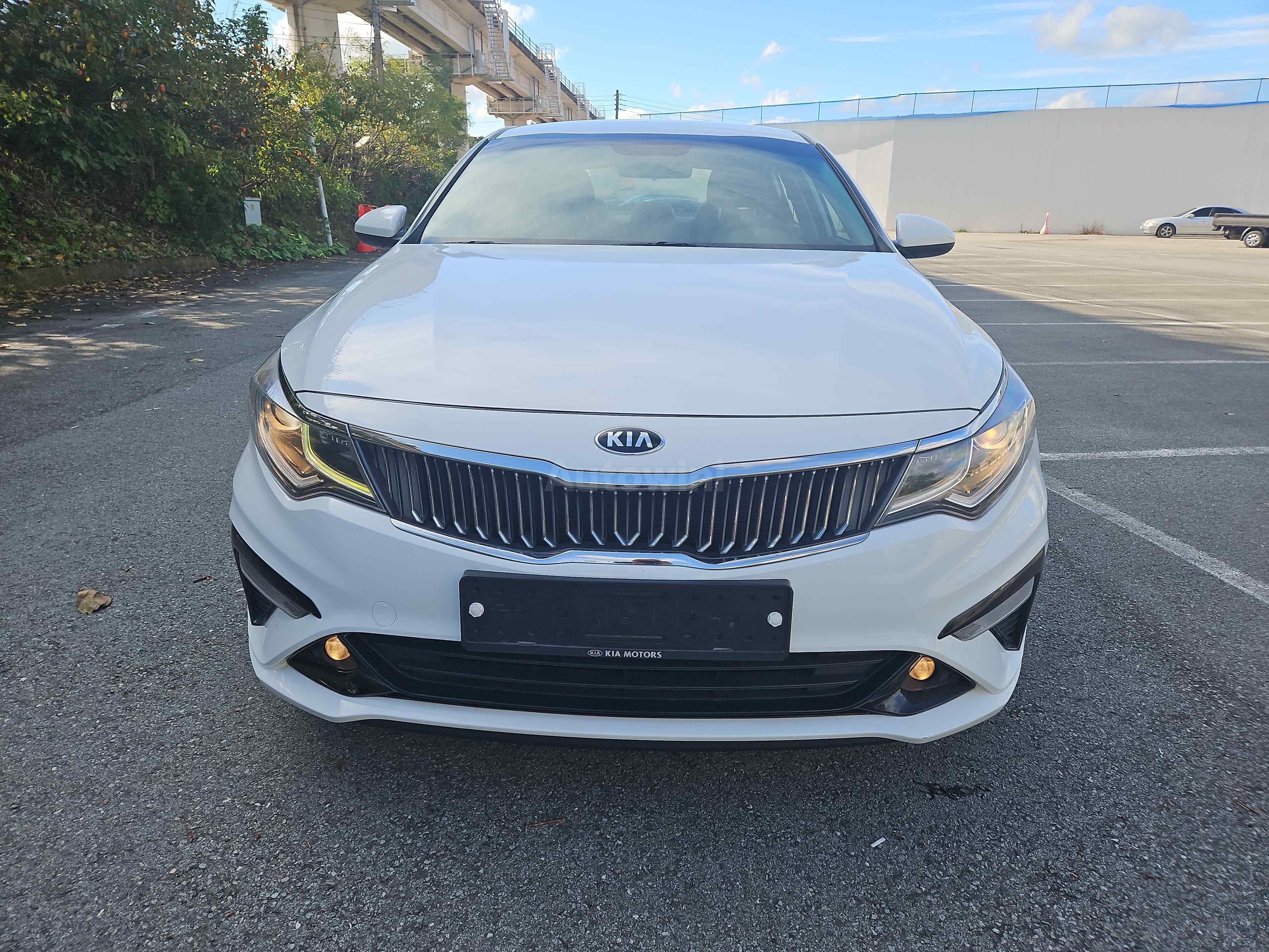 2019 KIA K5 VIN: KNAGU416BKA302691