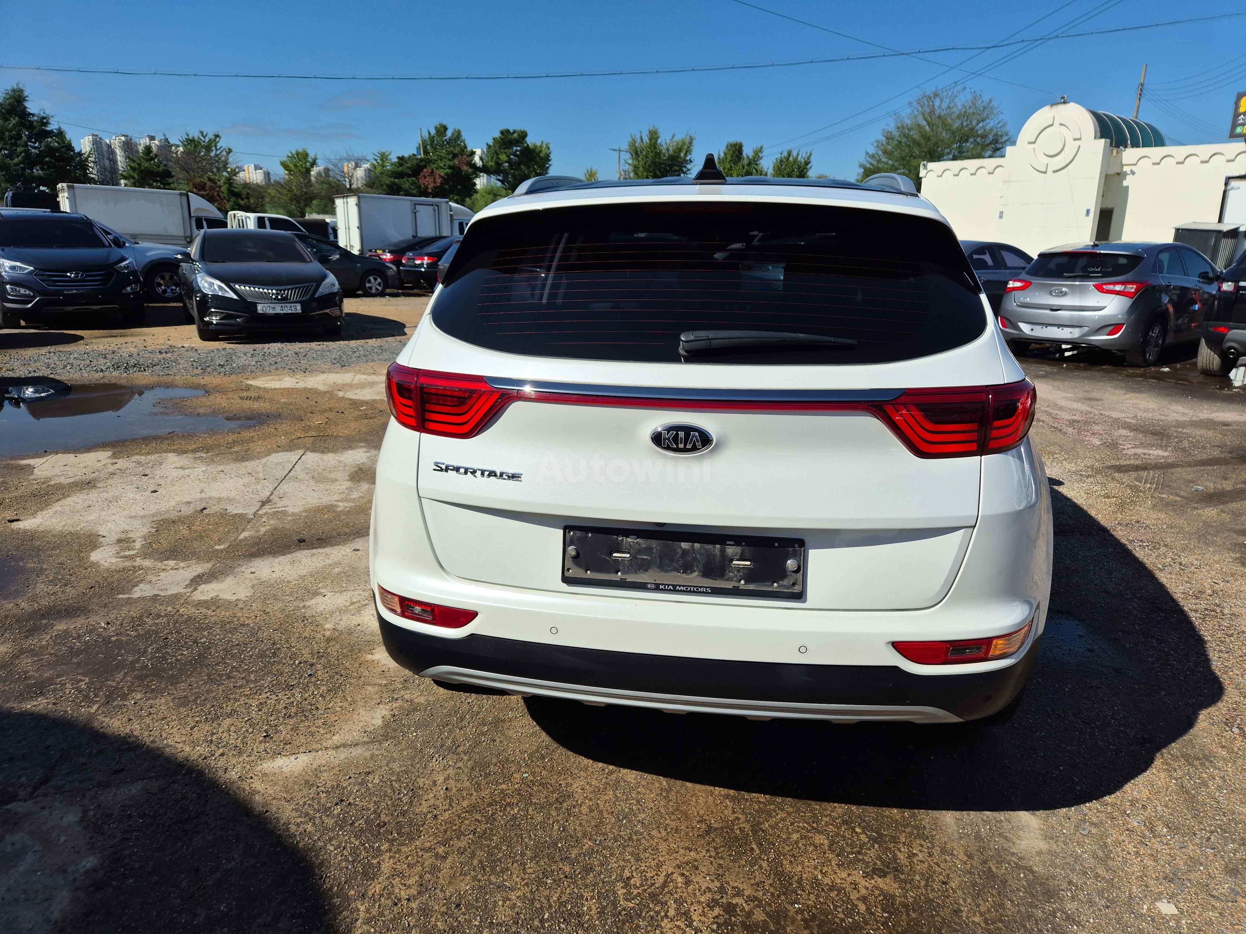 2018 KIA SPORTAGE VIN: KNAP781ABJK375995