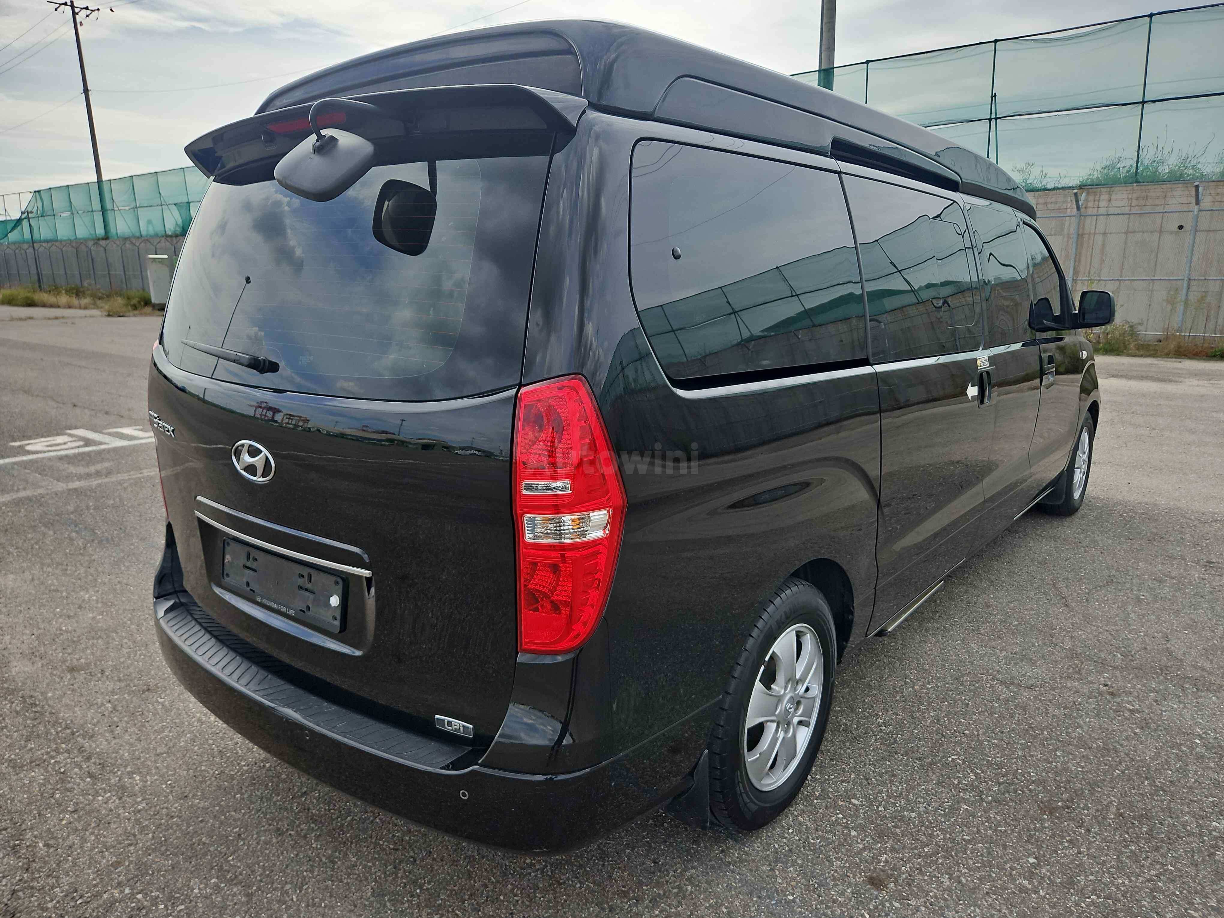 2021 HYUNDAI STAREX VIN: KMJWA37TBMU168724