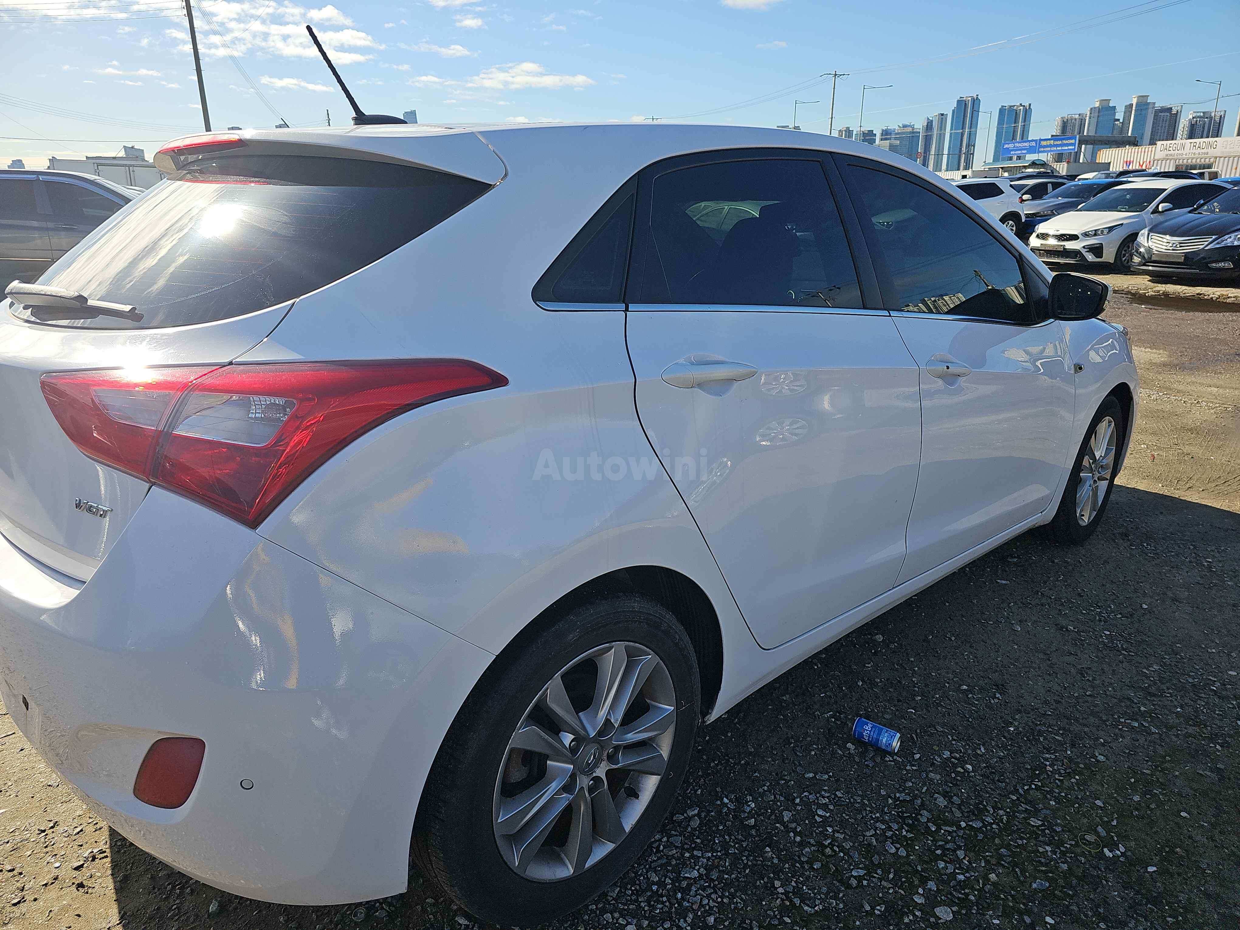 2014 HYUNDAI I30 VIN: KMHD251UBEU118477