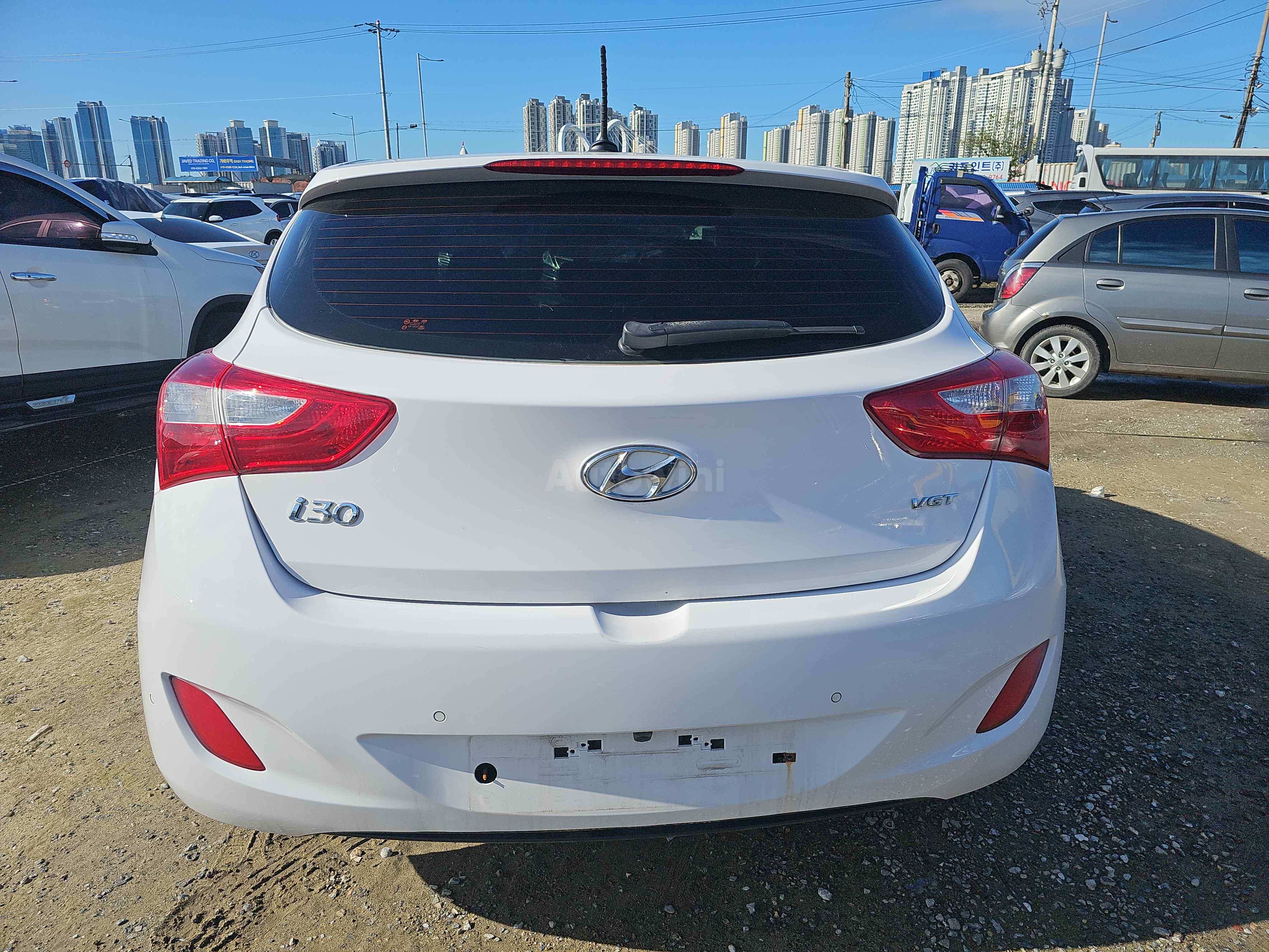 2014 HYUNDAI I30 VIN: KMHD251UBEU118477