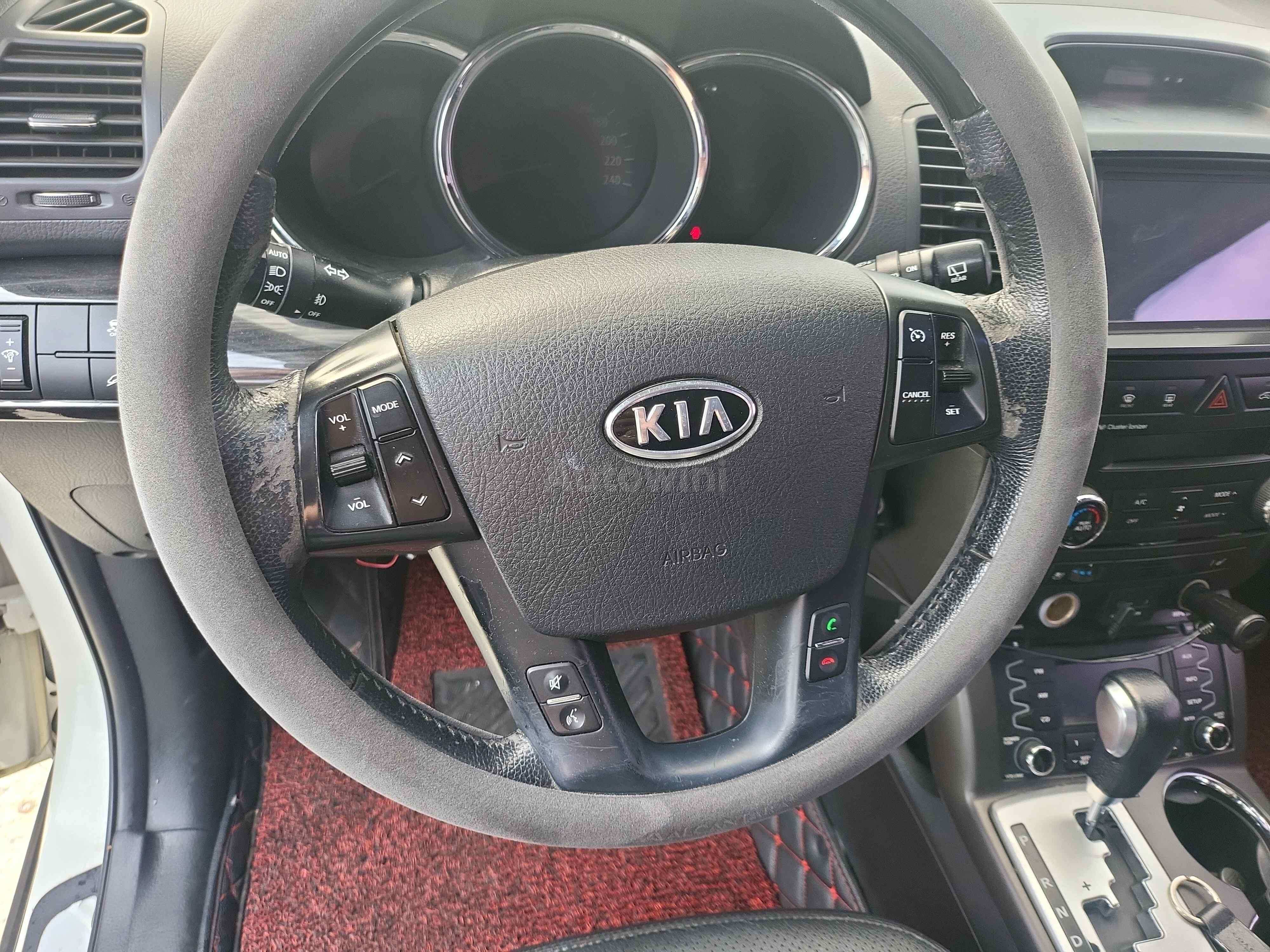 2011 KIA SORENTO VIN: KNAKU815BBA151617