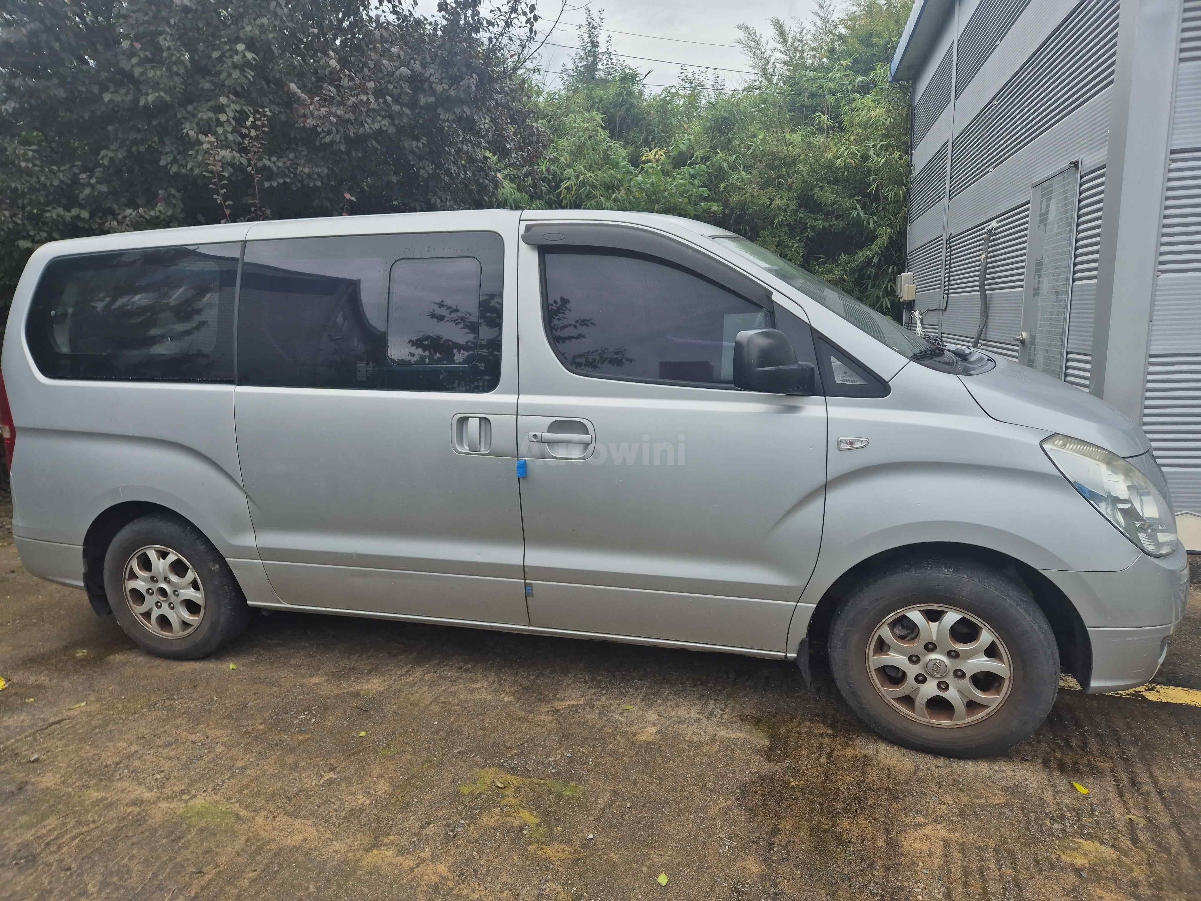 2010 HYUNDAI STAREX VIN: KMJWA37TBAU210731