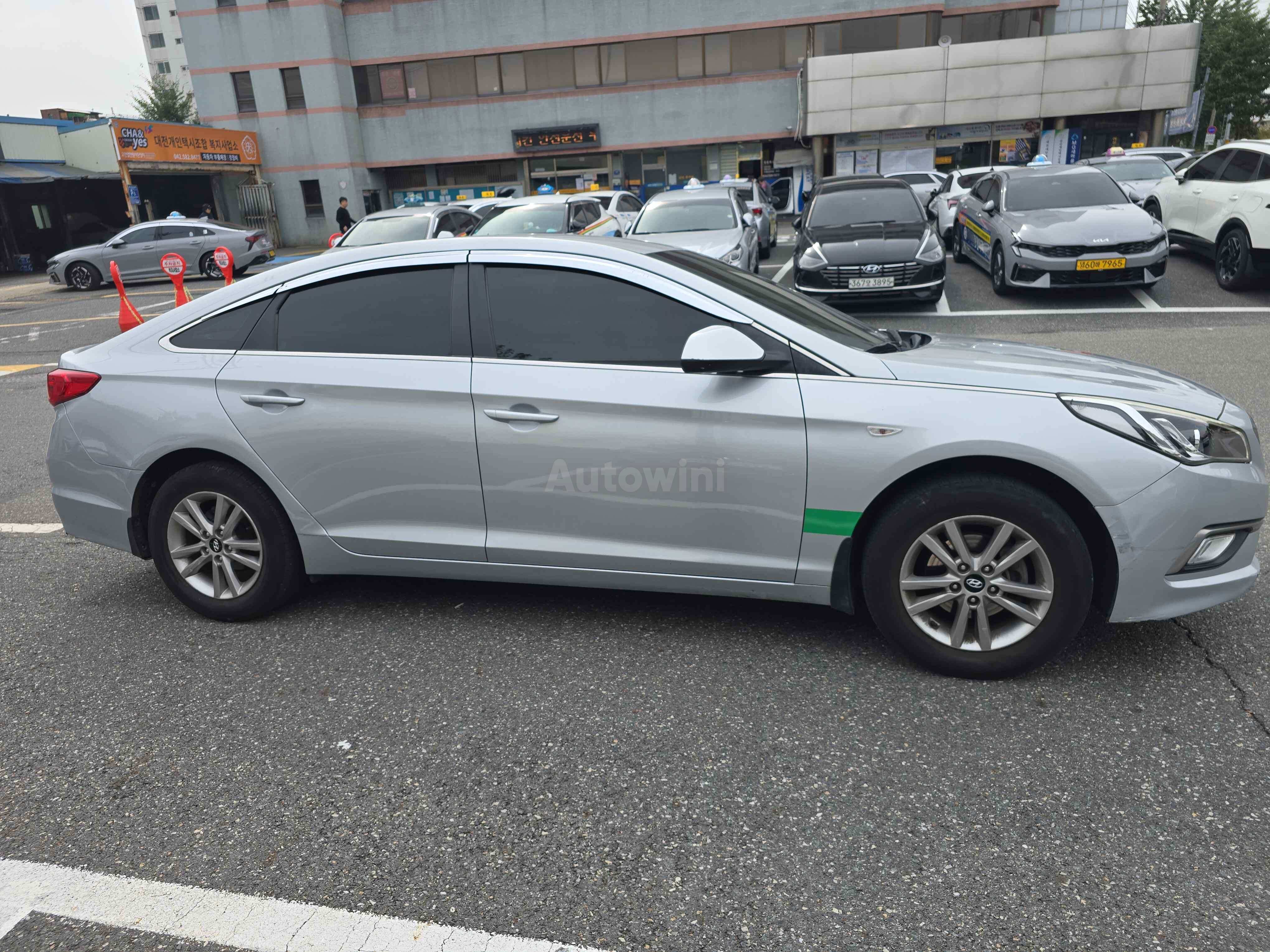 2017 HYUNDAI SONATA VIN: KMHE341DBHA344241