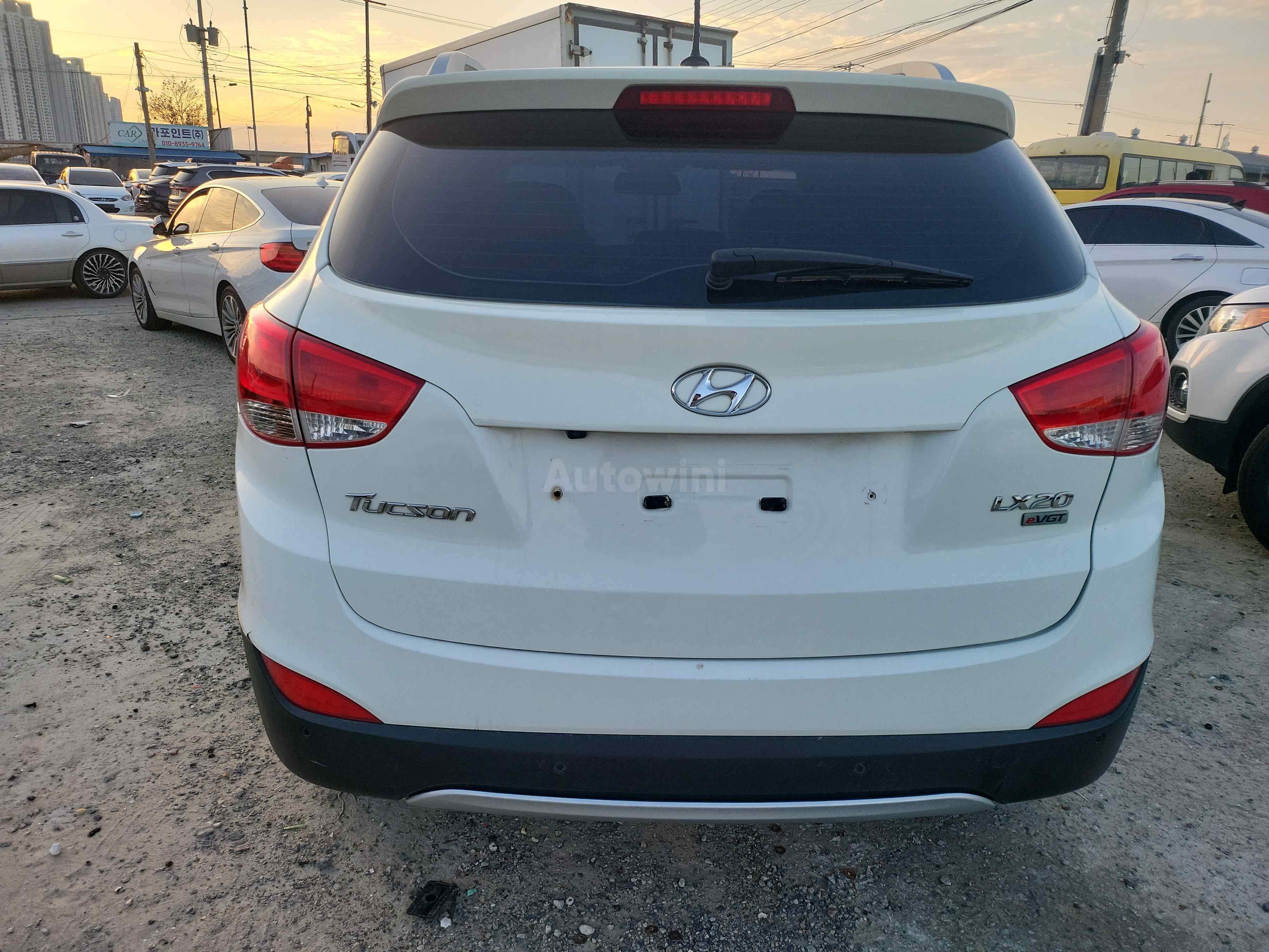 2012 HYUNDAI TUCSON VIN: KMHJU81VBCU469461