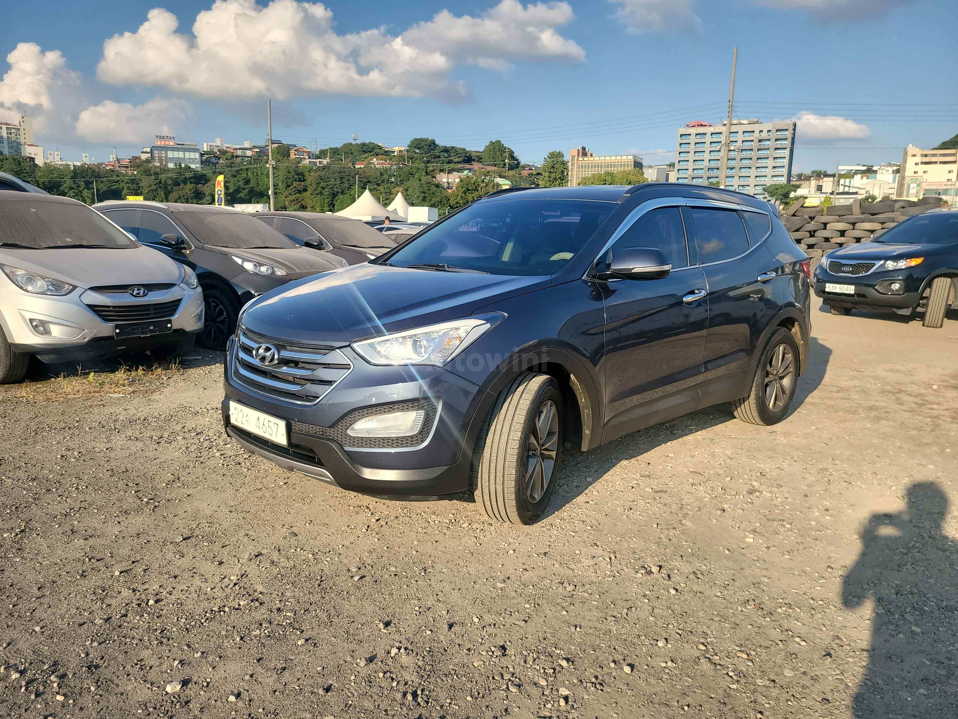 2015 HYUNDAI SANTAFE VIN: KMHSW81UBFU425022