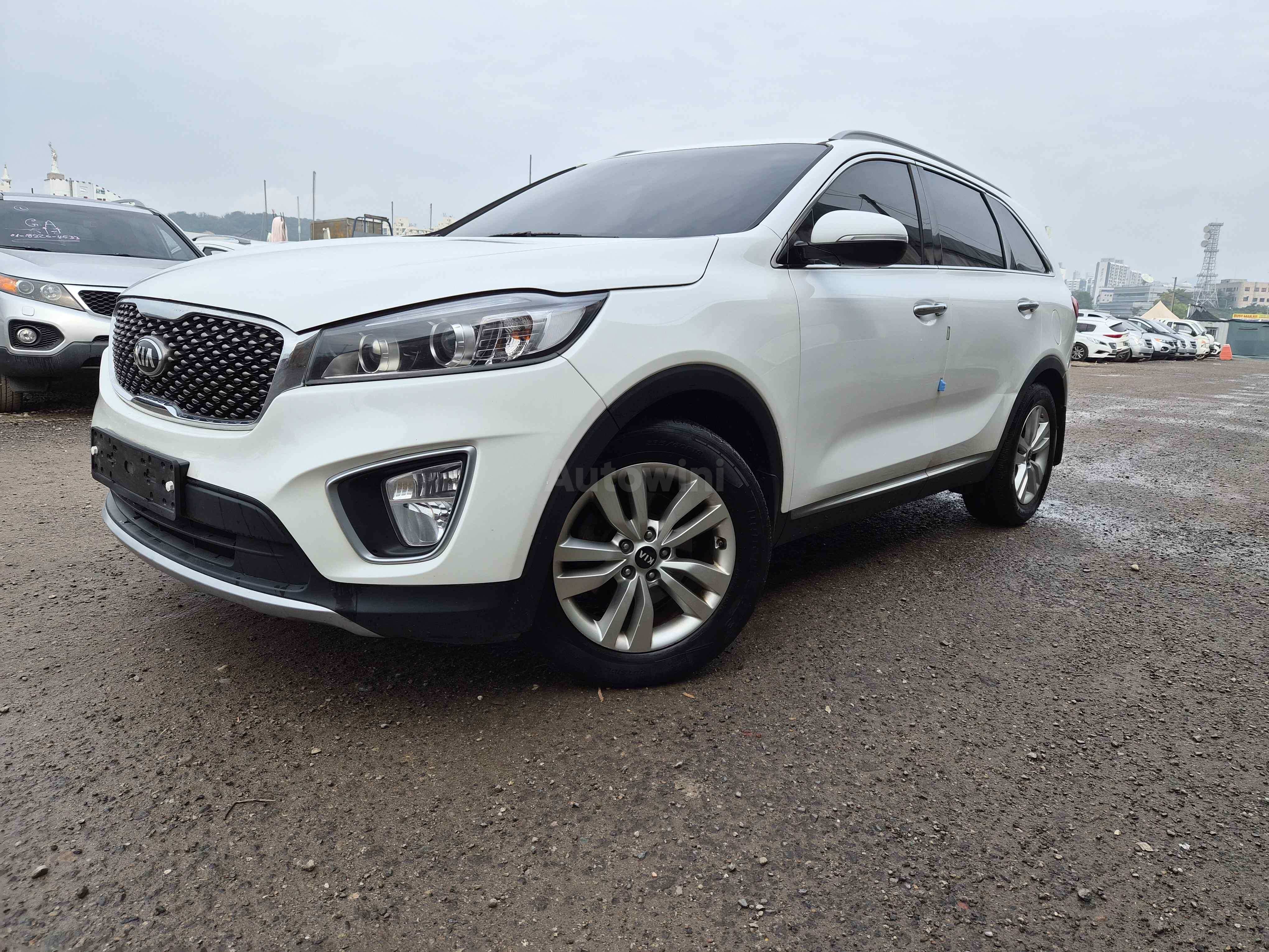 2015 KIA SORENTO VIN: KNAPS81ABFA083834
