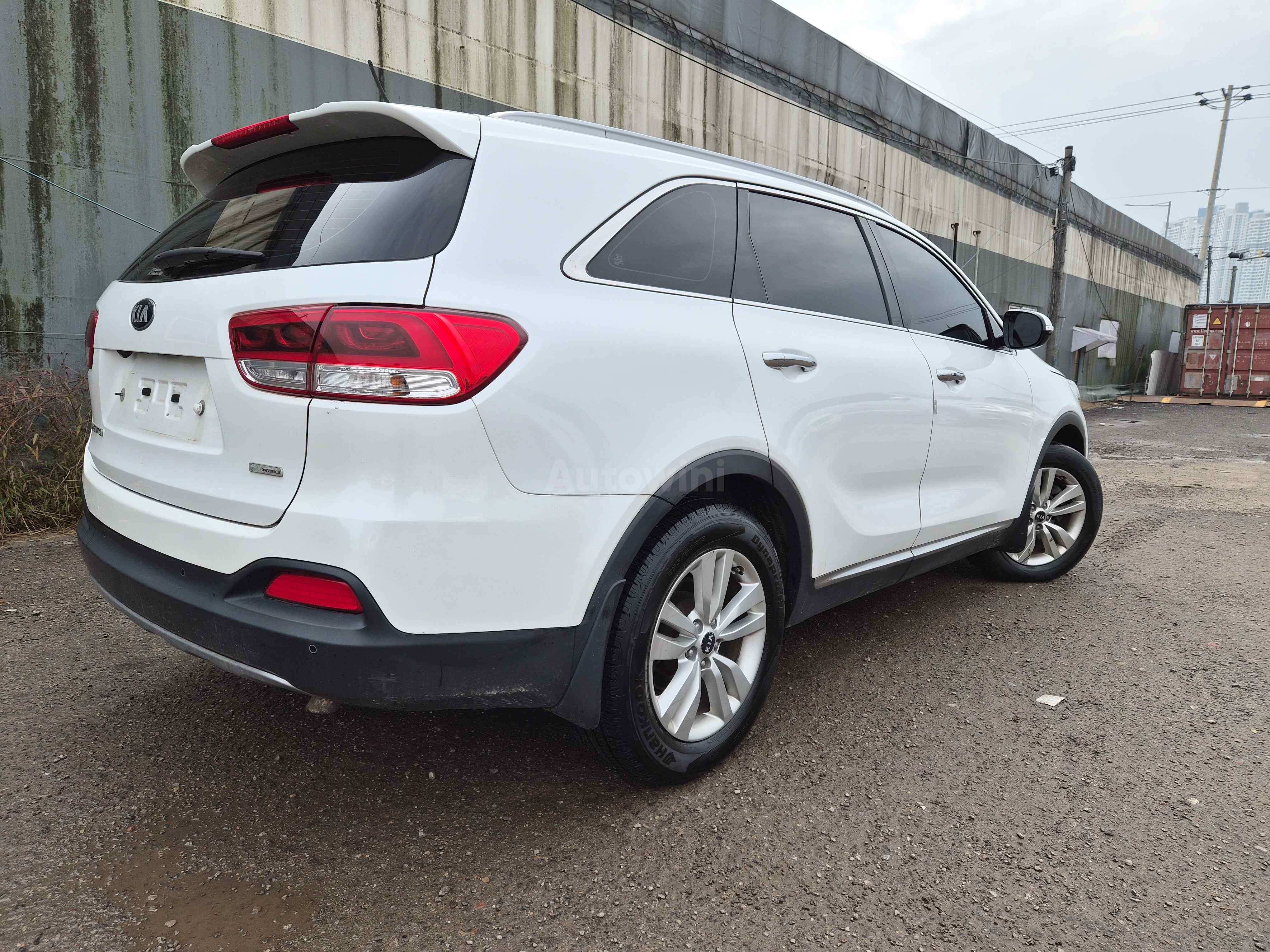 2015 KIA SORENTO VIN: KNAPS81ABFA083834