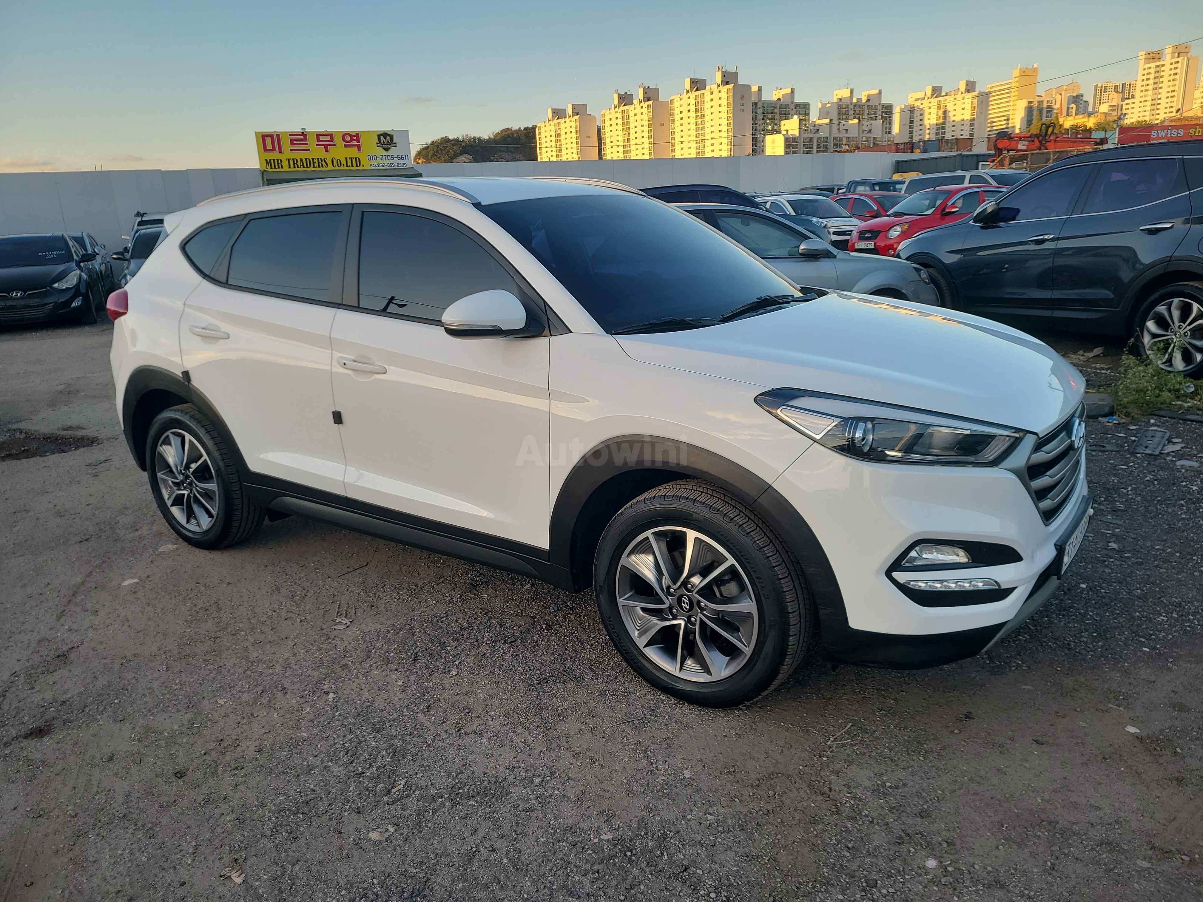 2018 HYUNDAI TUCSON VIN: KMHJ381ABJU789688