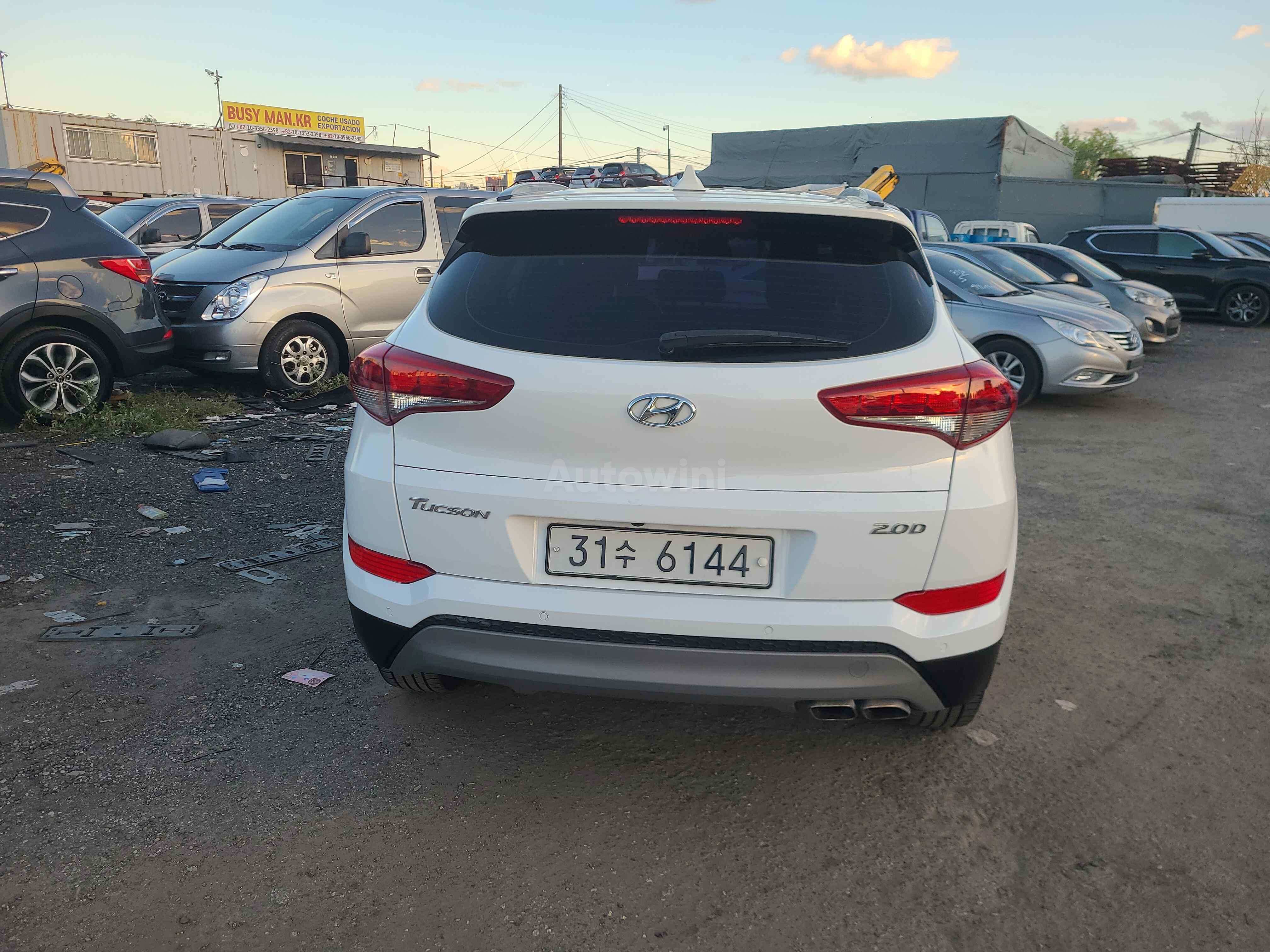 2018 HYUNDAI TUCSON VIN: KMHJ381ABJU789688