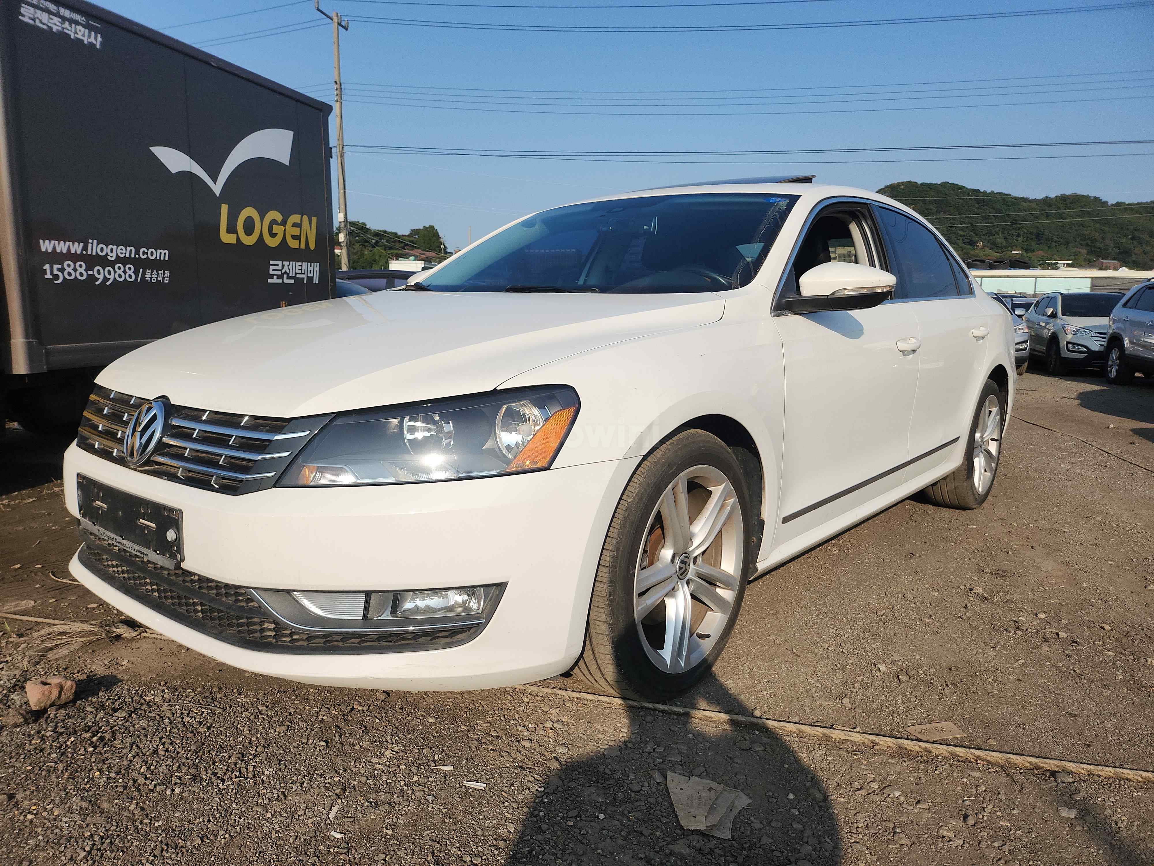 2015 VOLKSWAGEN PASSAT VIN: 1VWZZZA3ZFC036252