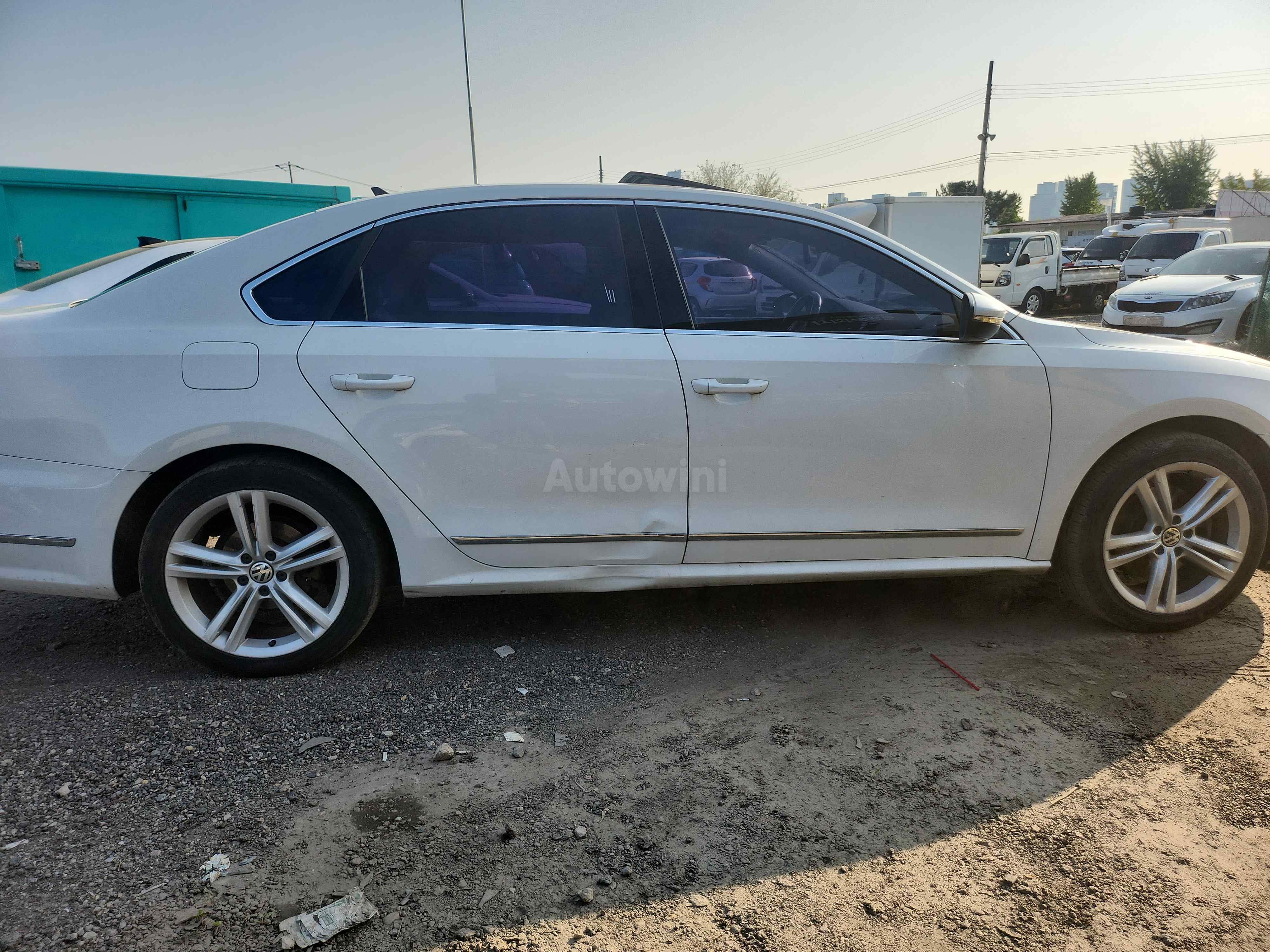 2015 VOLKSWAGEN PASSAT VIN: 1VWZZZA3ZFC036252