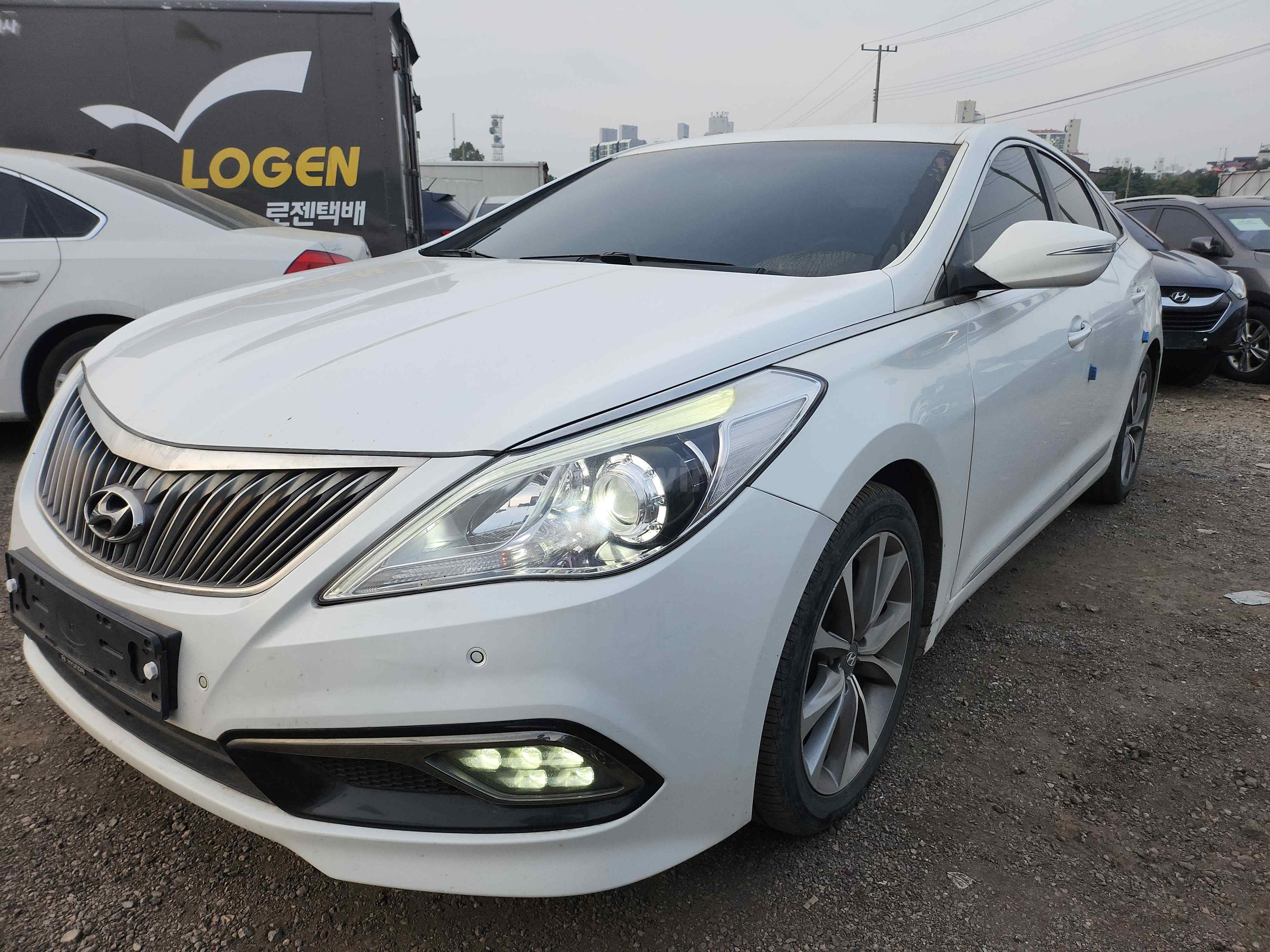 2015 HYUNDAI GRANDEUR VIN: KMHFF41CBFA423061