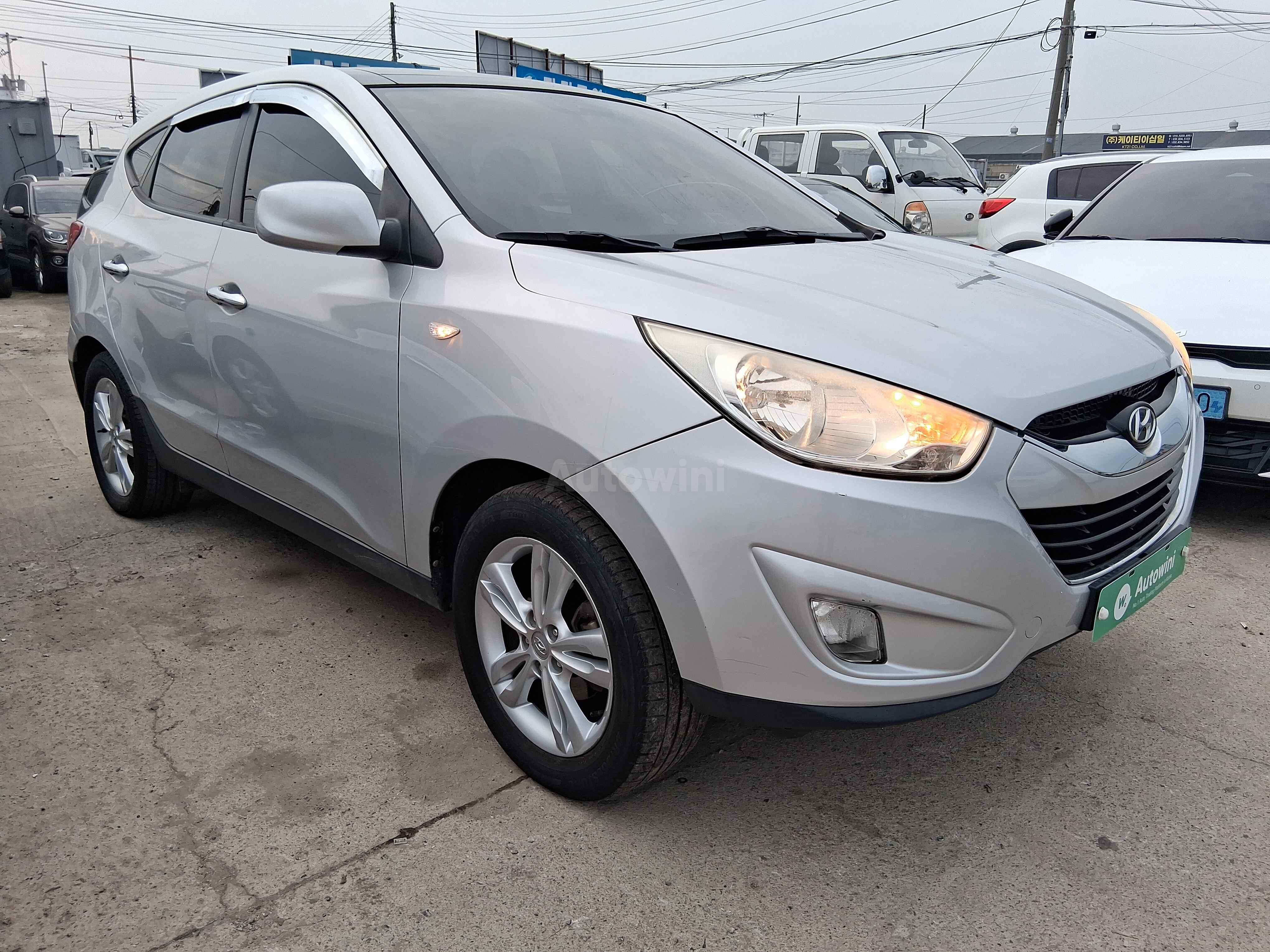 2011 HYUNDAI TUCSON VIN: KMHJT81VBBU190294