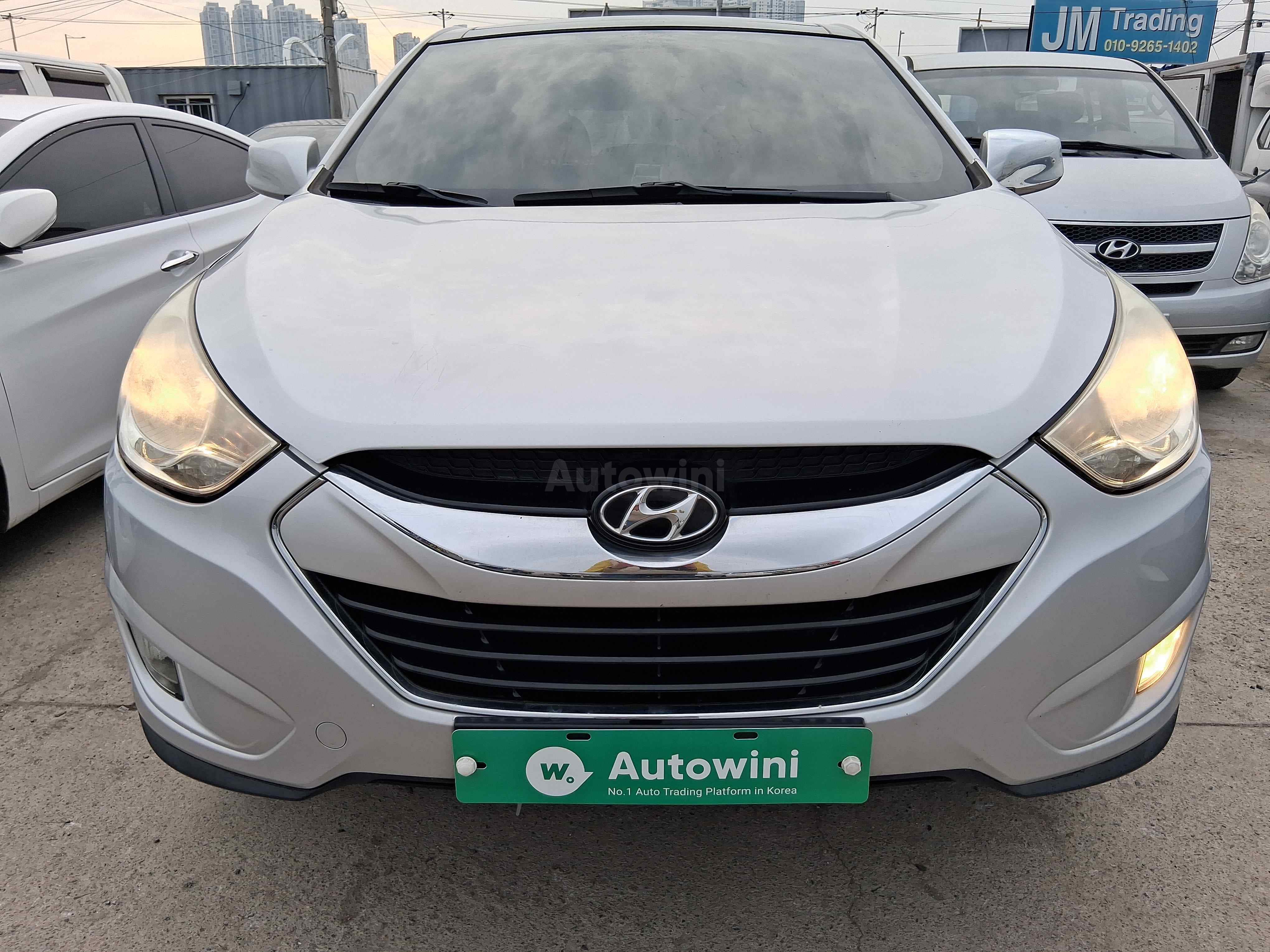 2011 HYUNDAI TUCSON VIN: KMHJT81VBBU190294