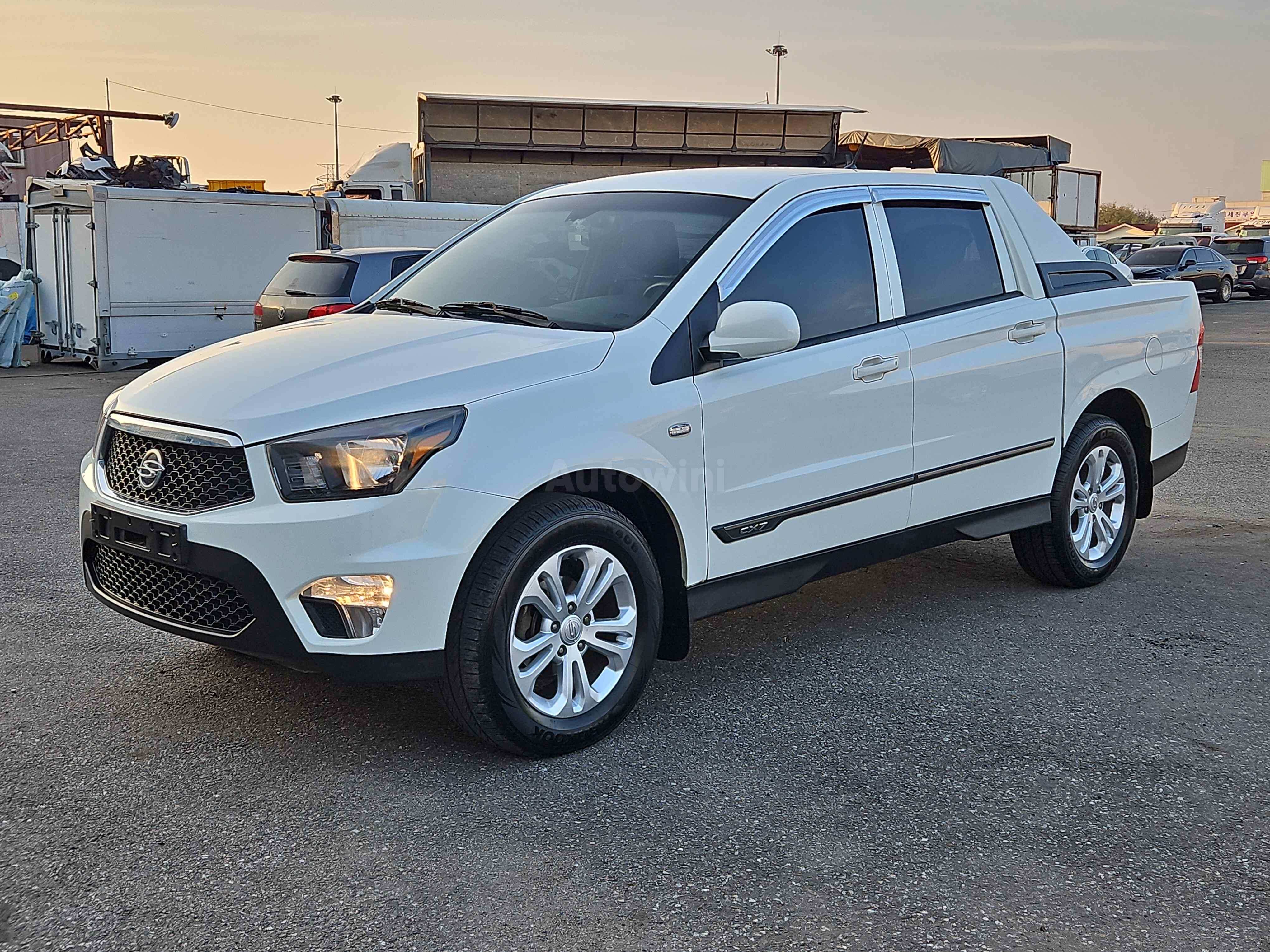 2016 KGM (SSANGYONG) KORANDO VIN: KPACA4AN1GP258176