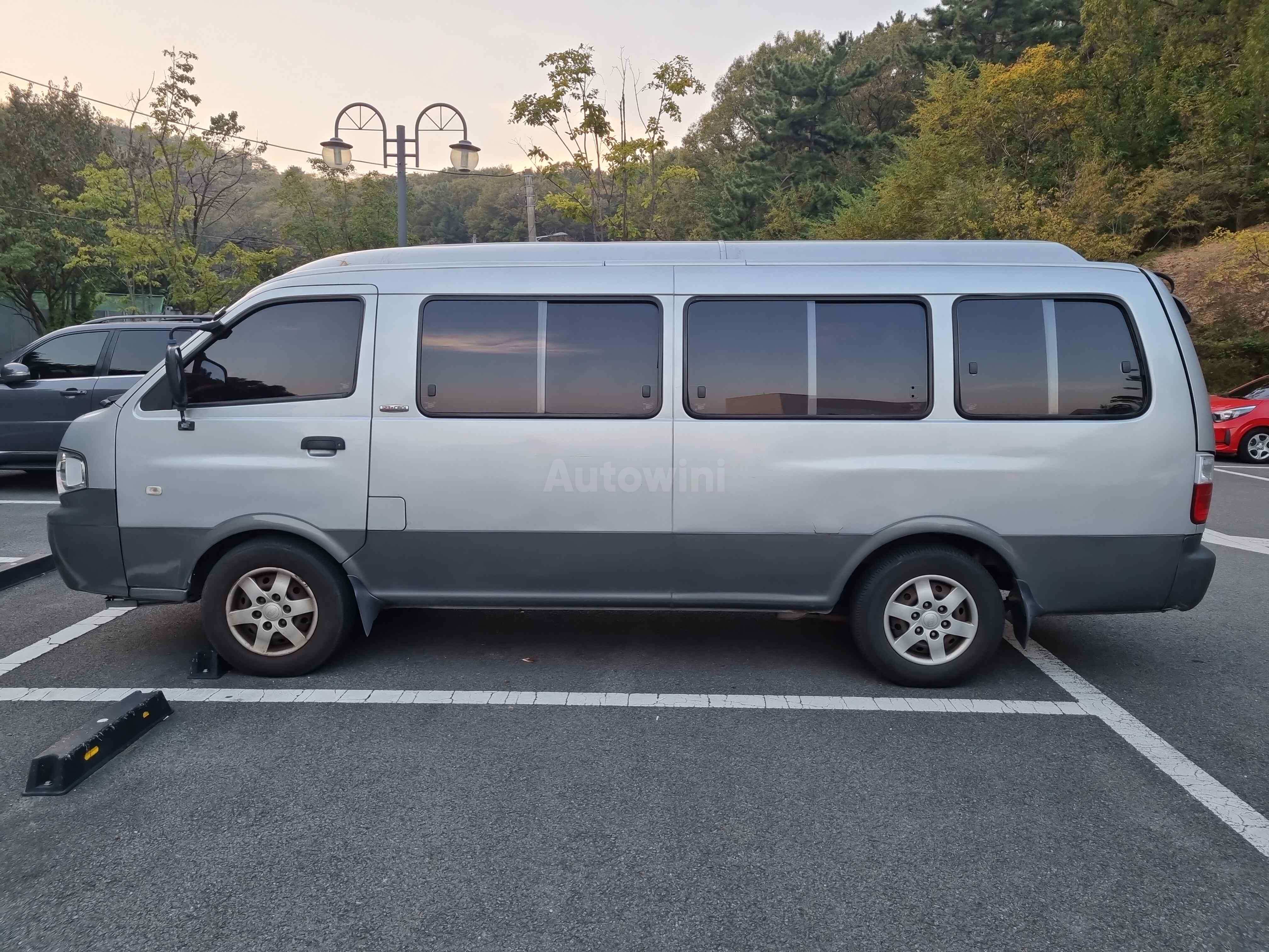 2005 KIA BONGO3 MINIBUS VIN: KNGDNM9N15K185600