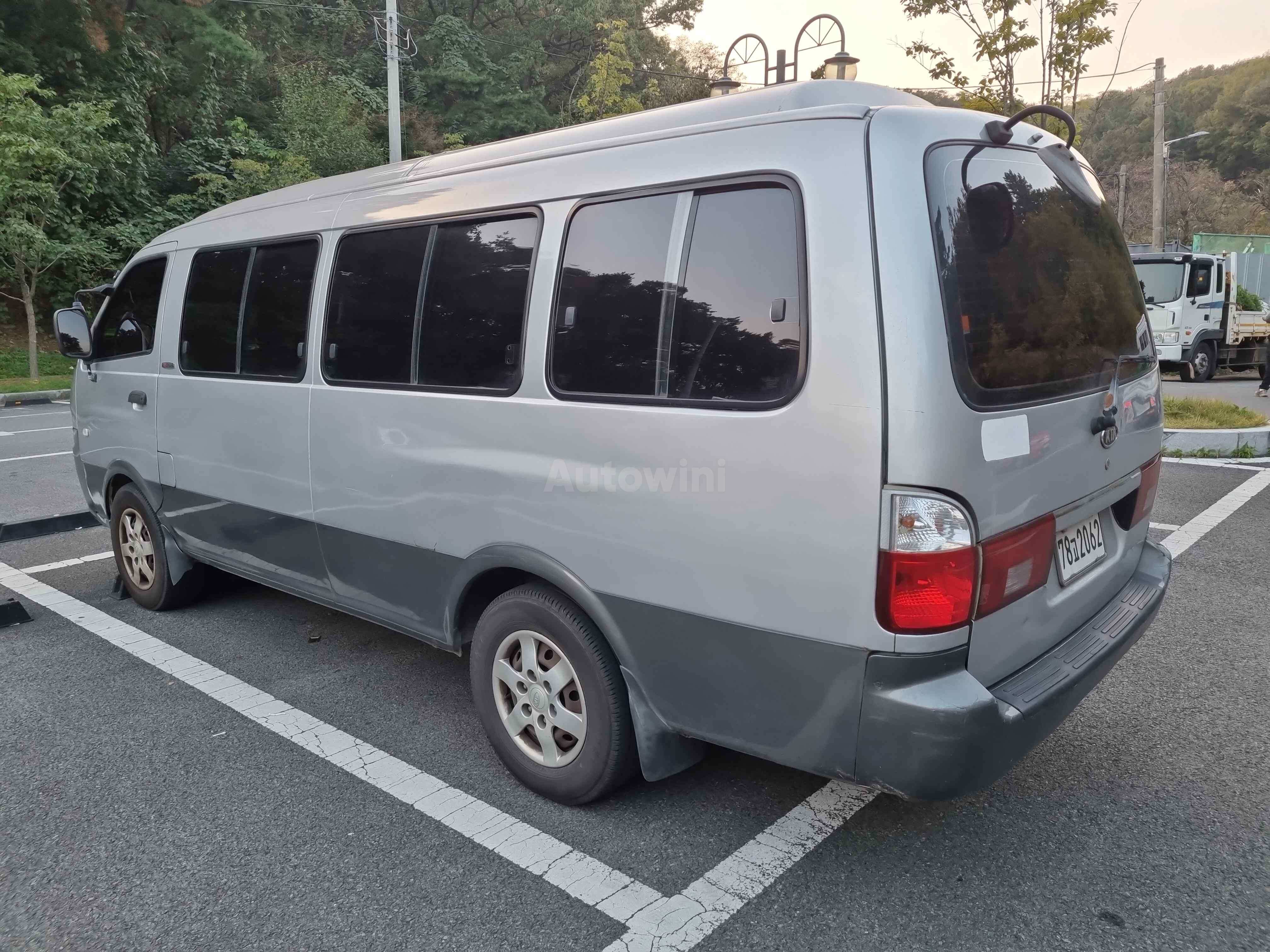 2005 KIA BONGO3 MINIBUS VIN: KNGDNM9N15K185600