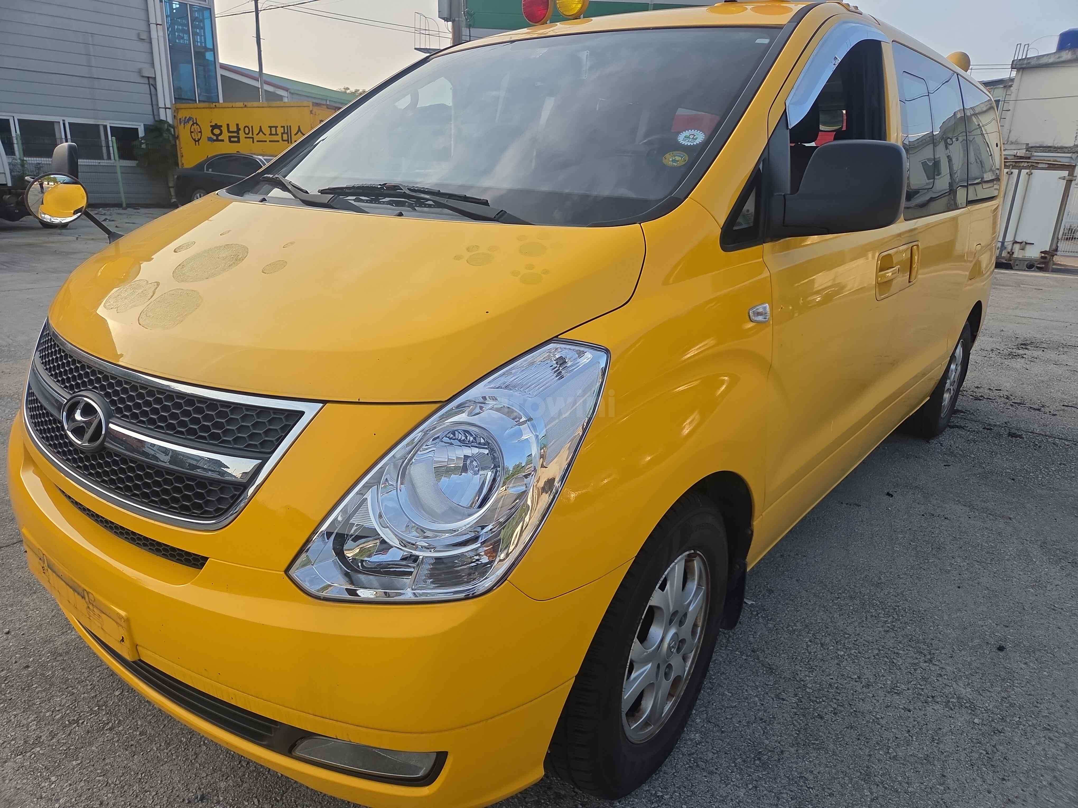 2012 HYUNDAI STAREX VIN: KMJWA37JBCU420971