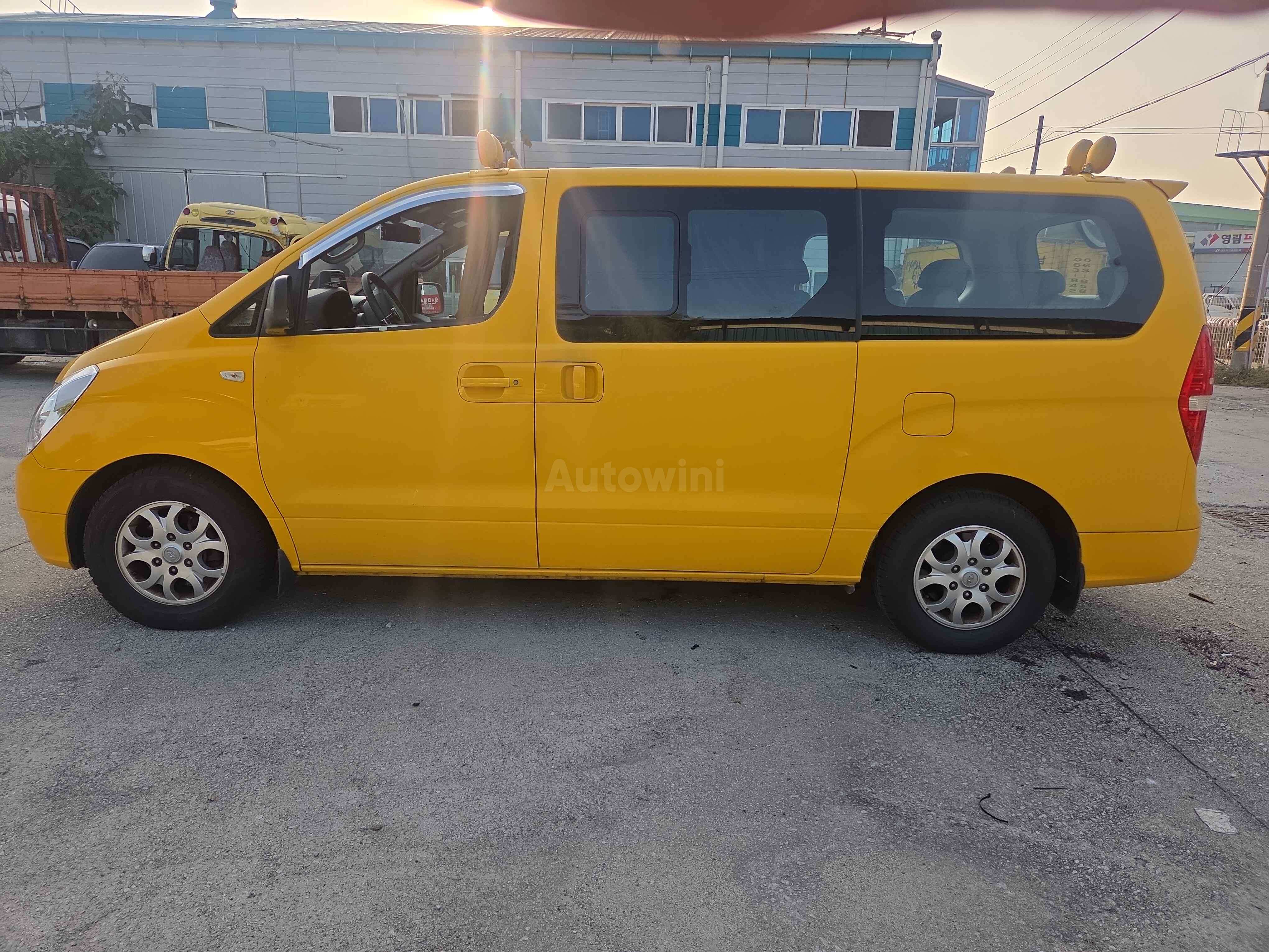 2012 HYUNDAI STAREX VIN: KMJWA37JBCU420971