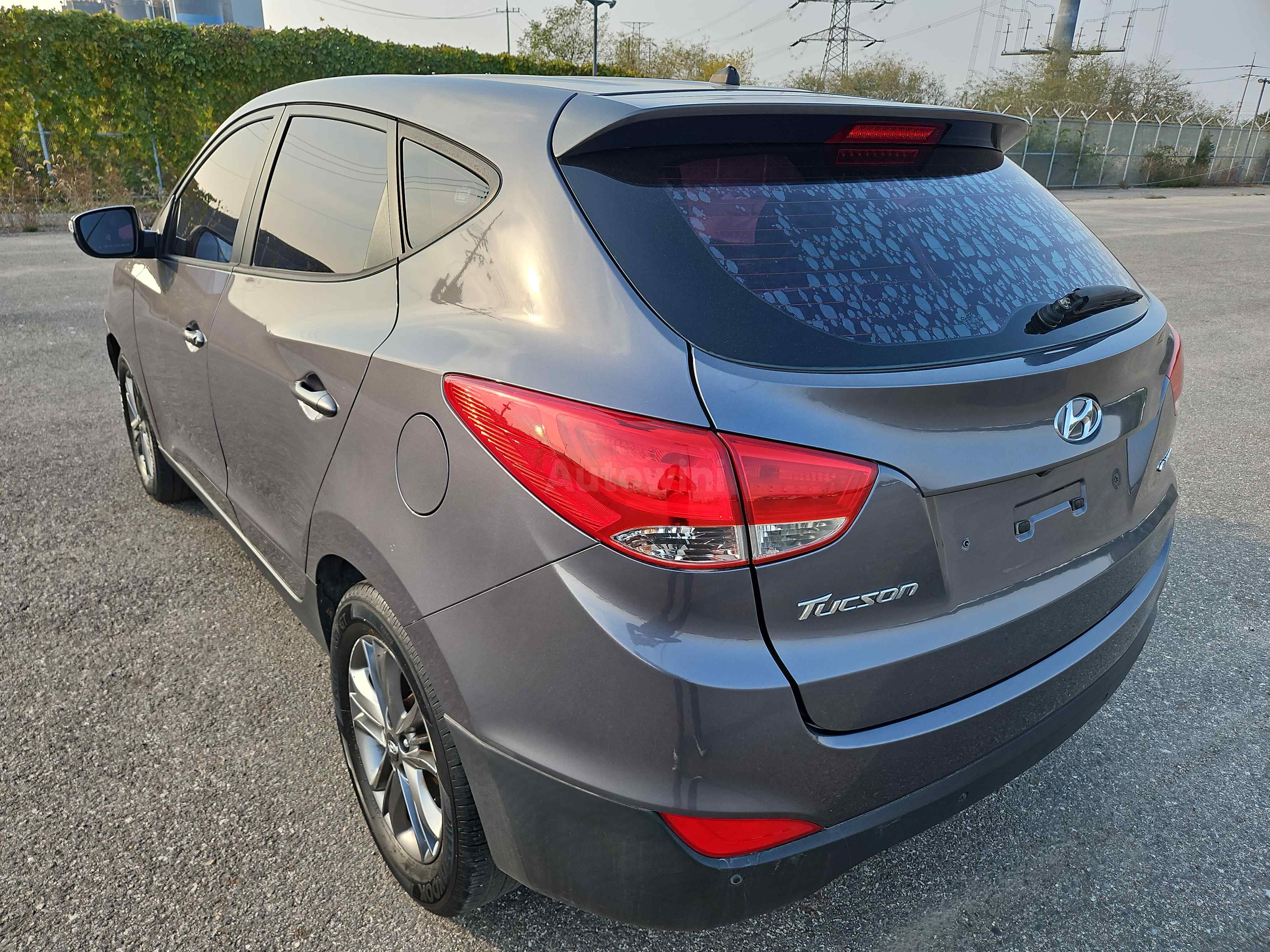 2014 HYUNDAI TUCSON VIN: KMHJT81VBEU765059