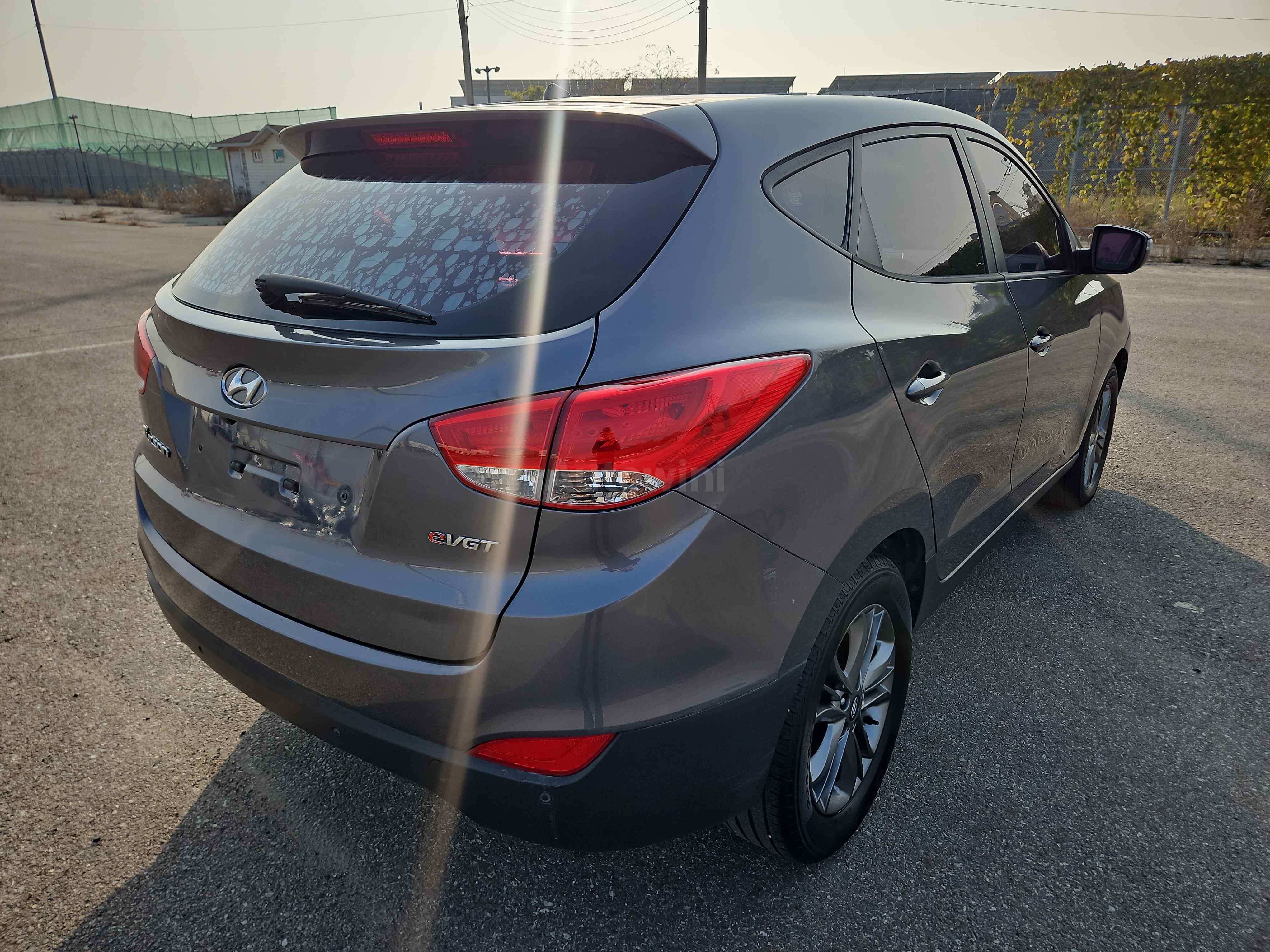 2014 HYUNDAI TUCSON VIN: KMHJT81VBEU765059