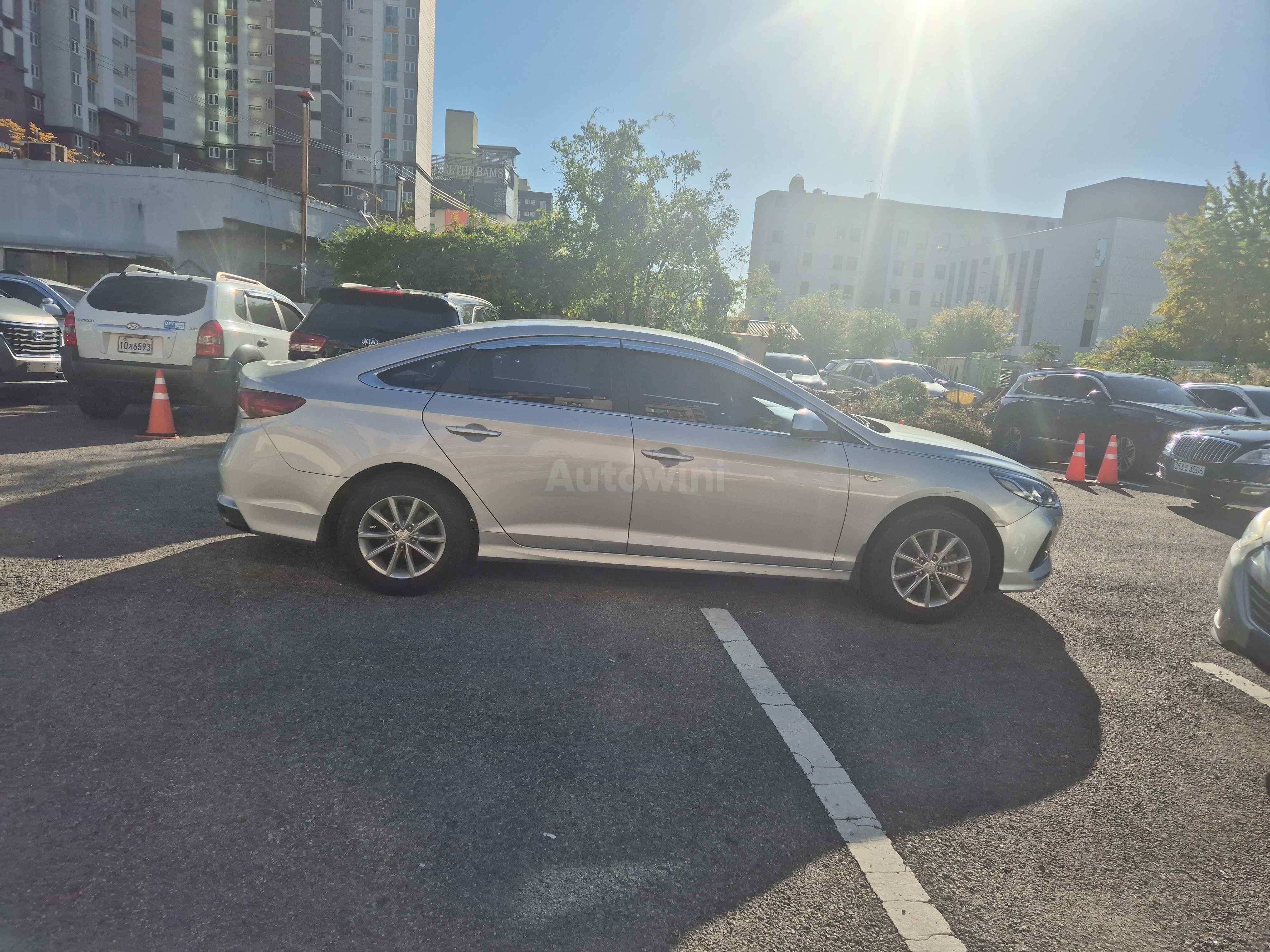 2019 HYUNDAI SONATA VIN: KMHE341DBKA537623