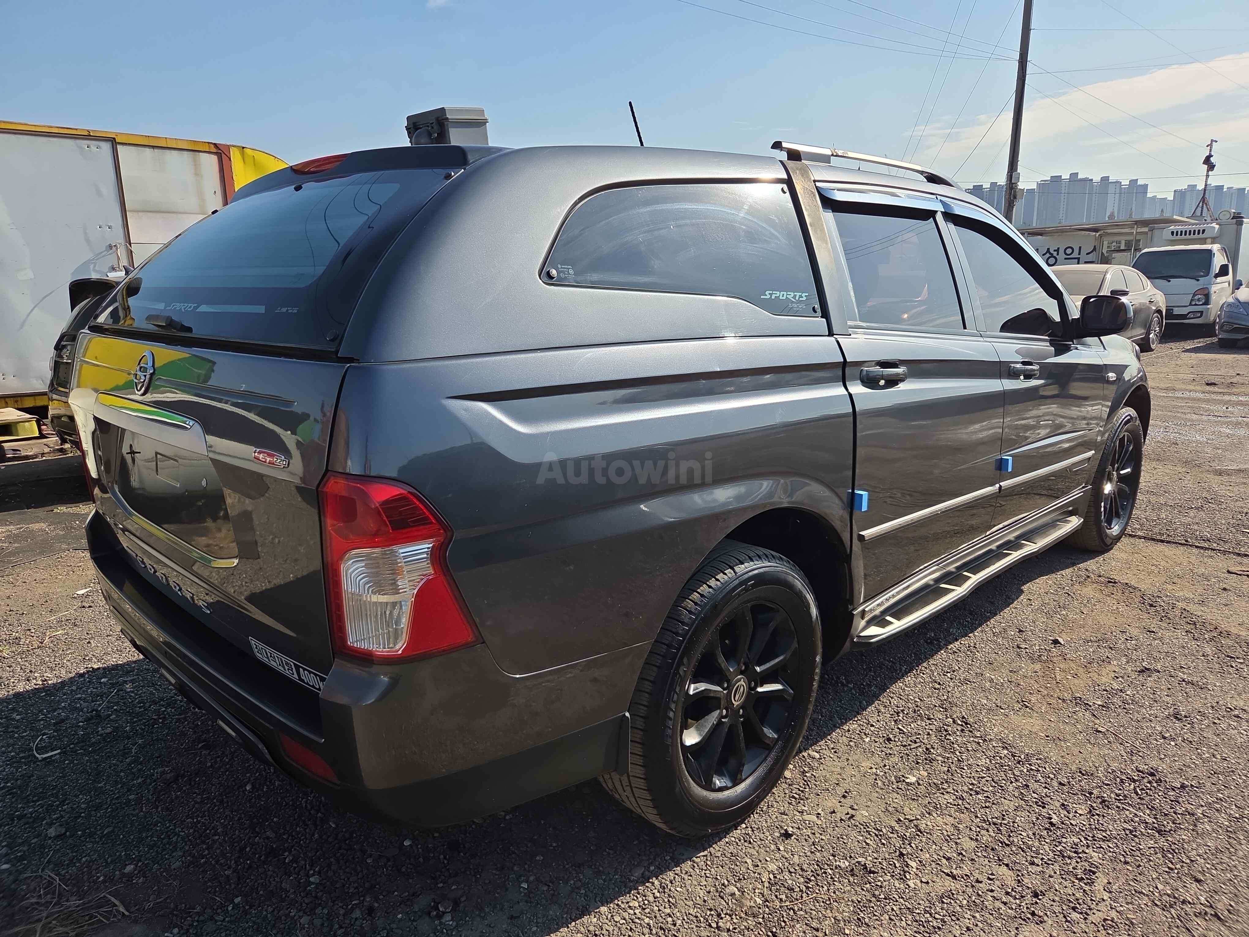 2017 KGM (SSANGYONG) KORANDO VIN: KPACA4AE11HP29566