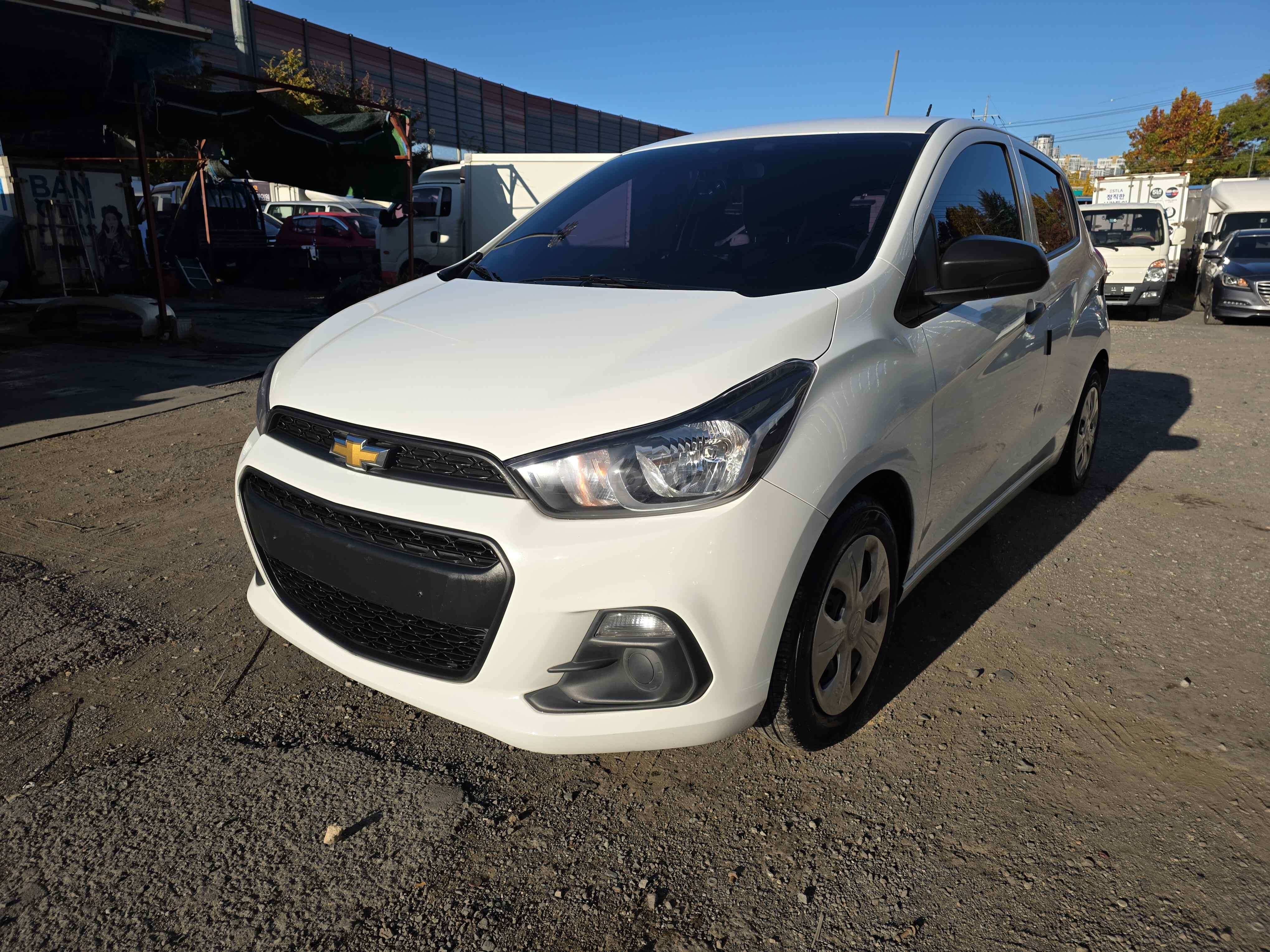2016 CHEVROLET SPARK VIN: KLYDC487DGC015058
