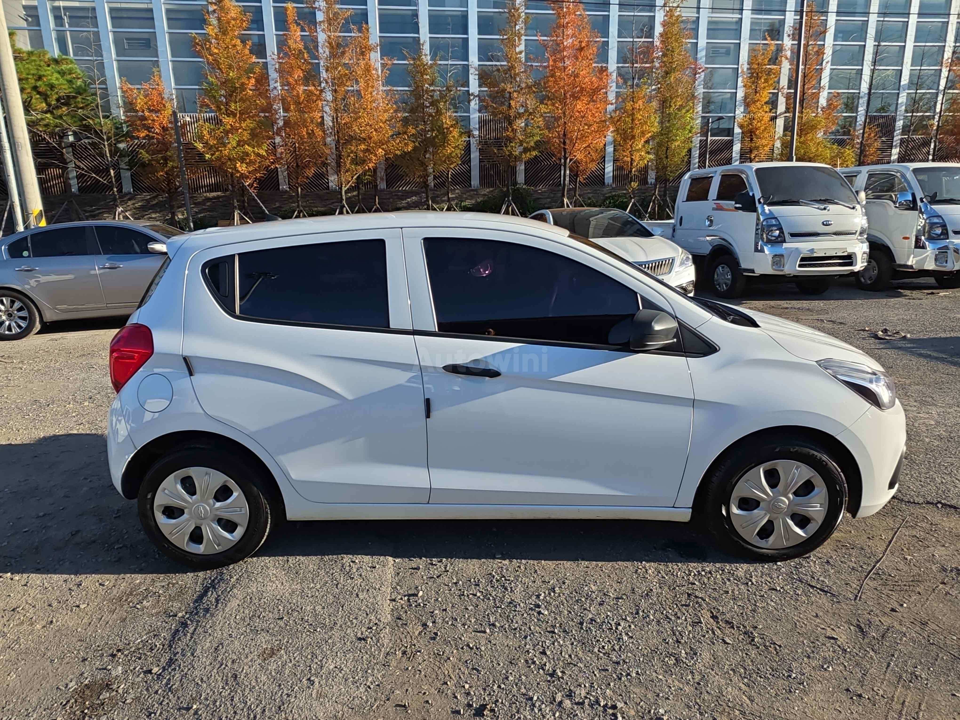 2016 CHEVROLET SPARK VIN: KLYDC487DGC015058