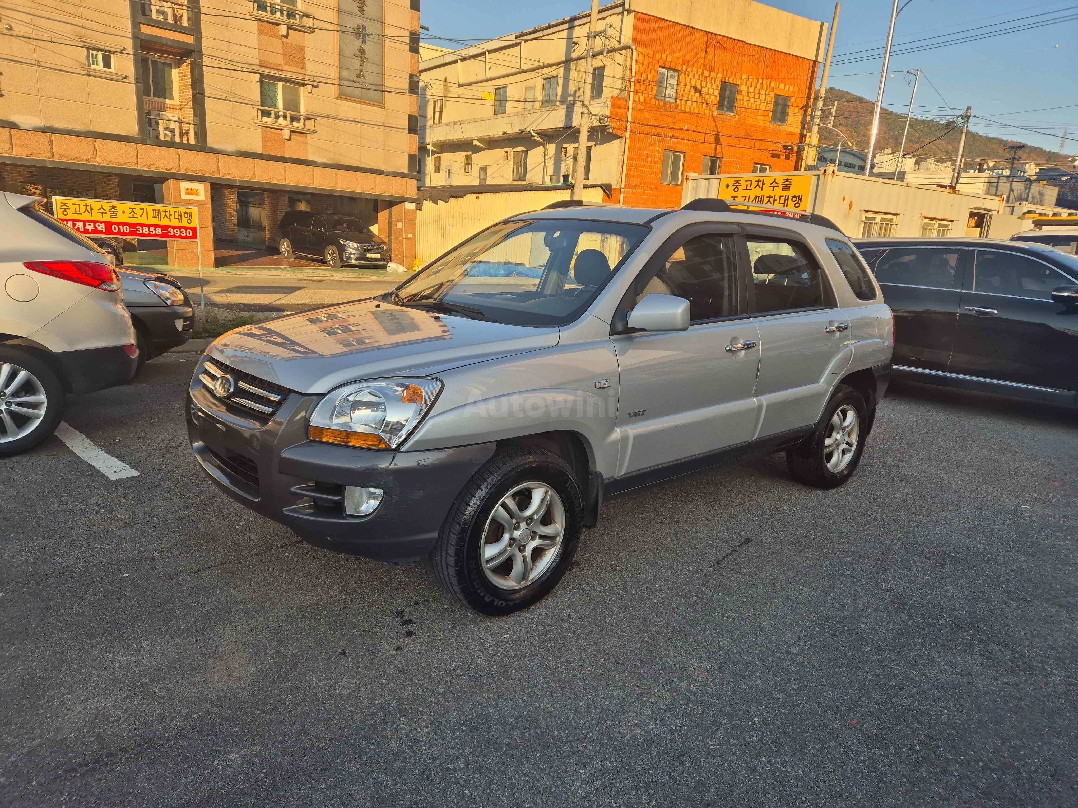 2007 KIA SPORTAGE VIN: KNAJE55537K333266