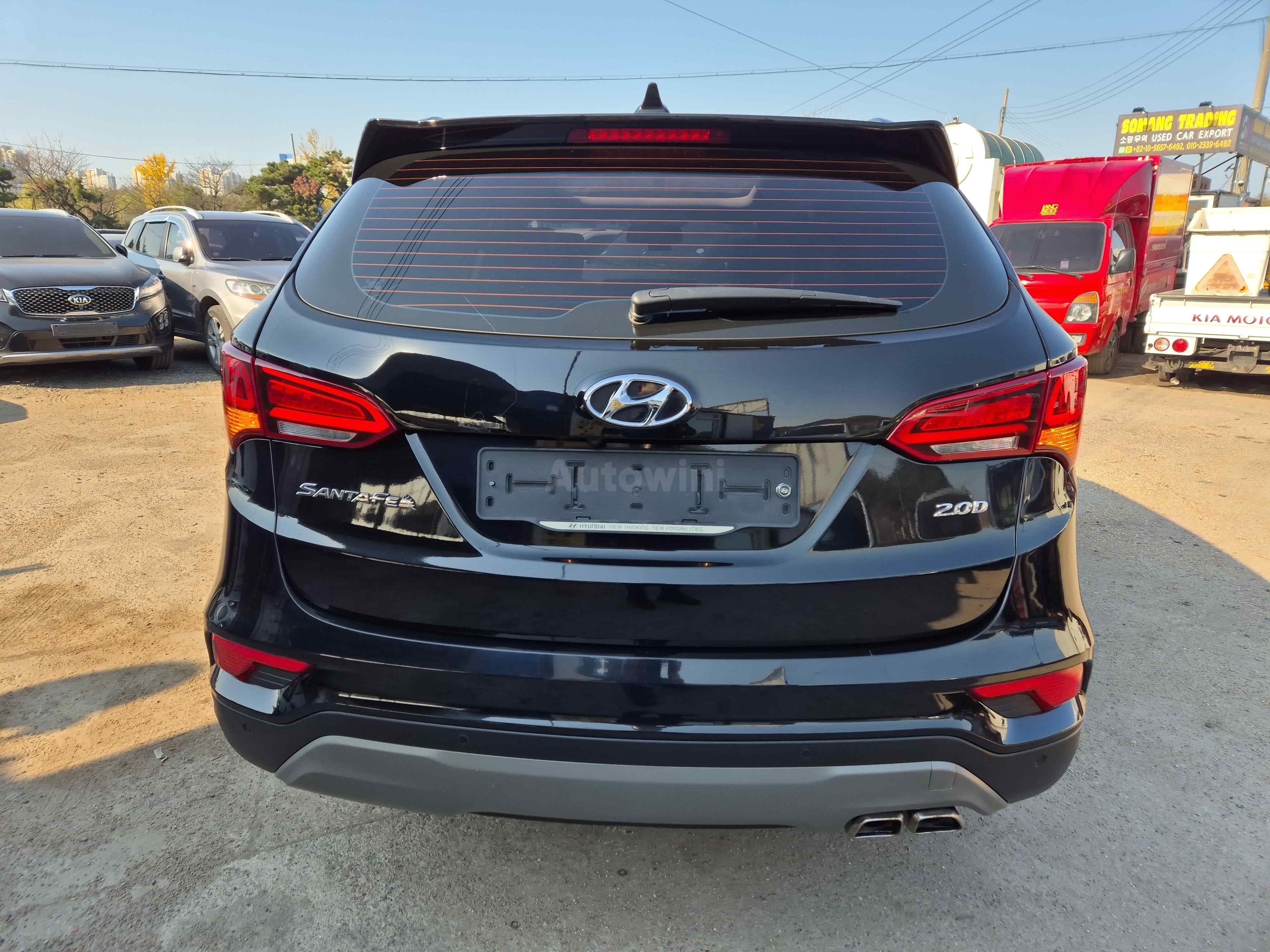 2018 HYUNDAI SANTAFE VIN: KMHSW81UBJU778266